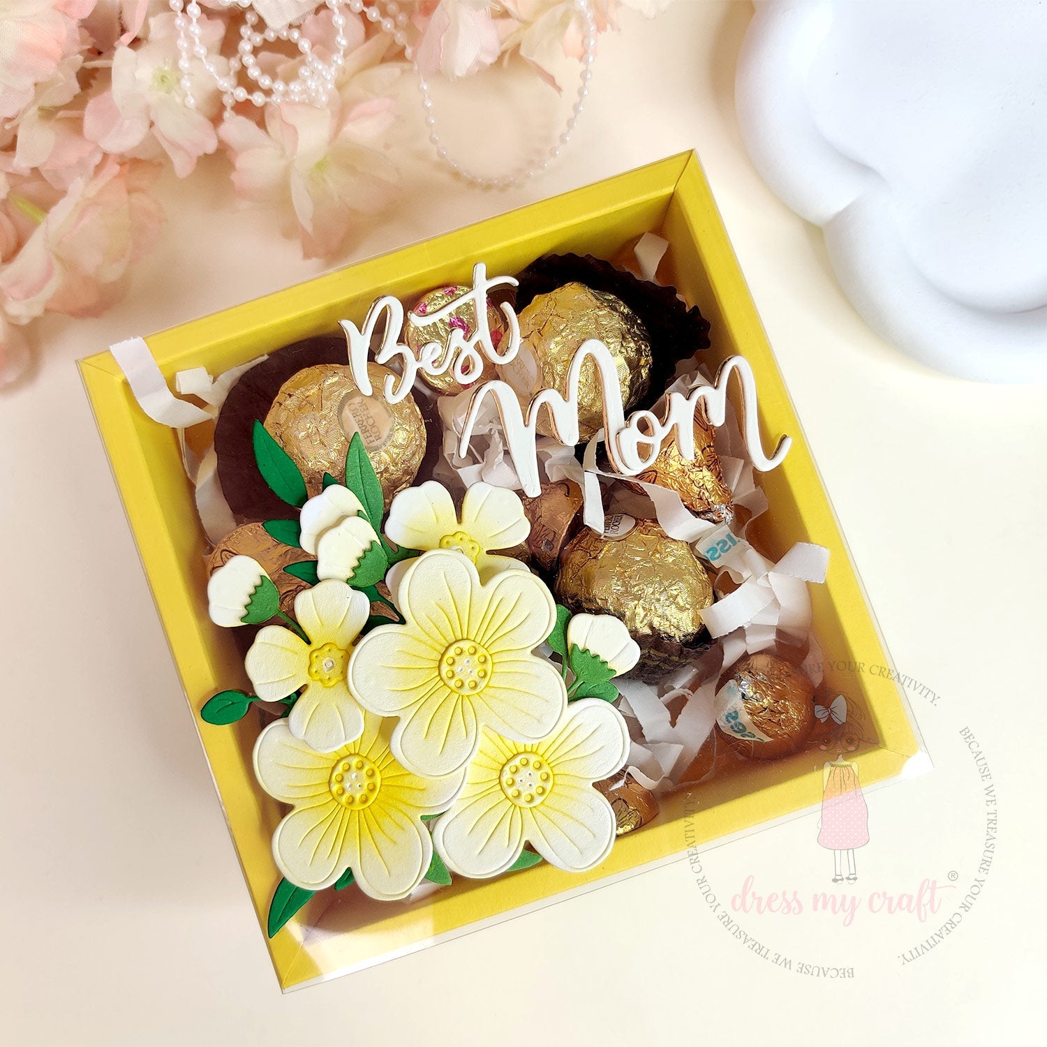 Best Mom – Floral Treat Box