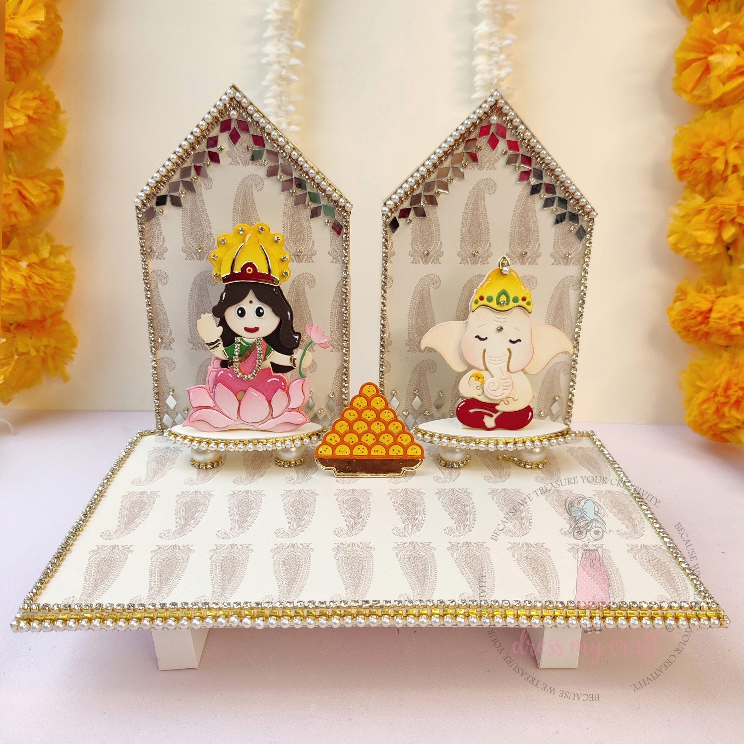 Mini Lakshmi-Ganesh Chowki