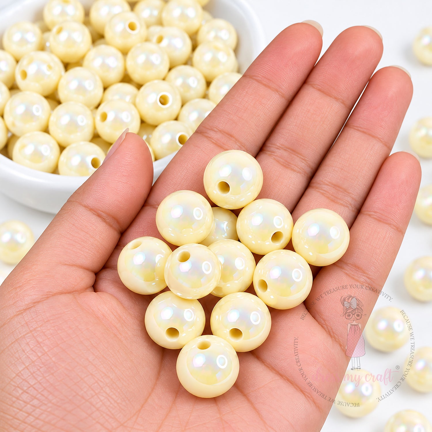 Holographic Premium Acrylic Beads - Beige, 20 Pcs