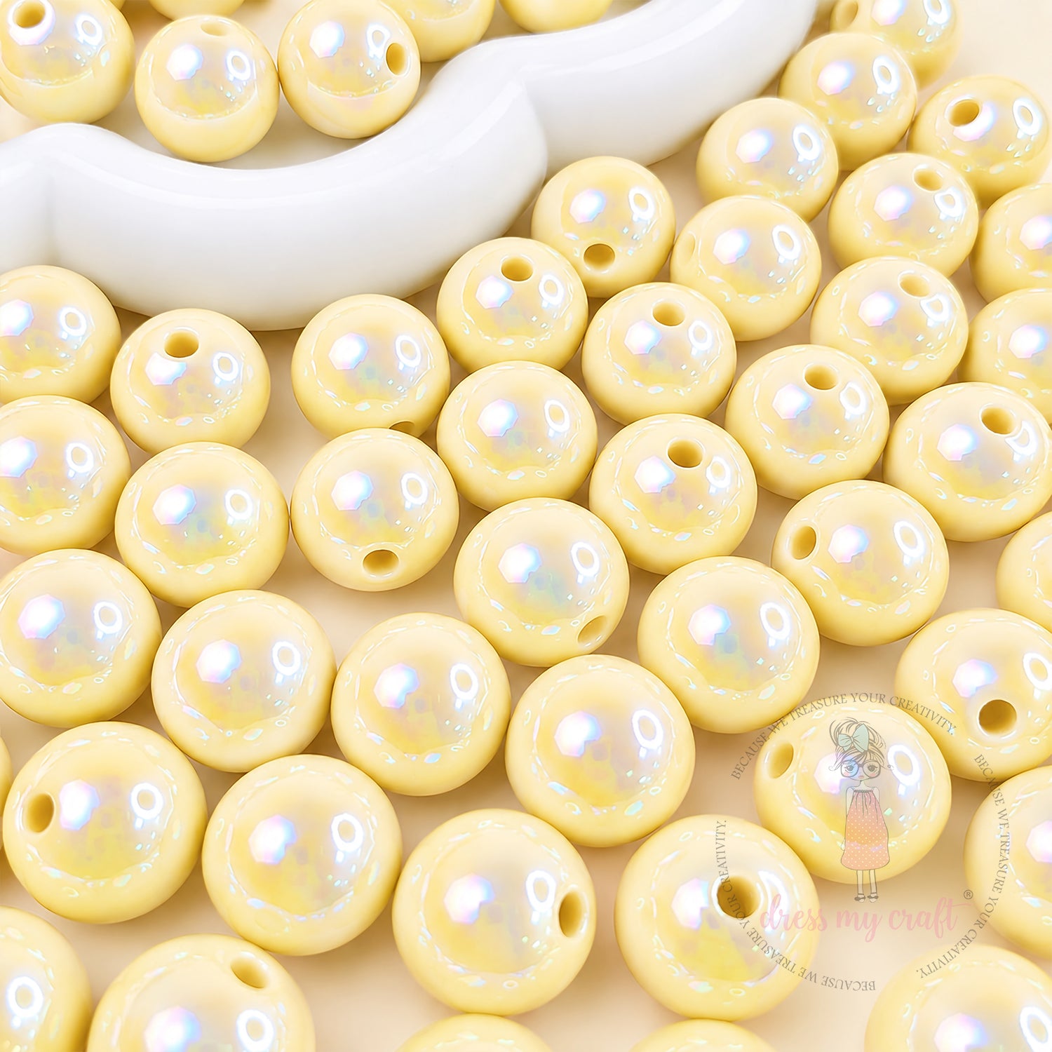 Holographic Premium Acrylic Beads - Beige, 20 Pcs
