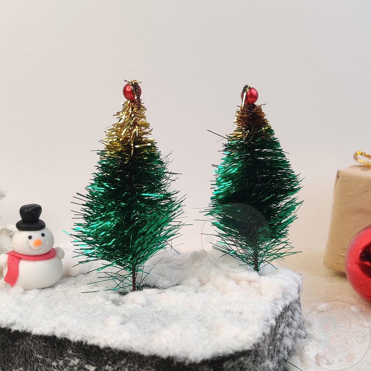 Tiny Golden Crown Trees