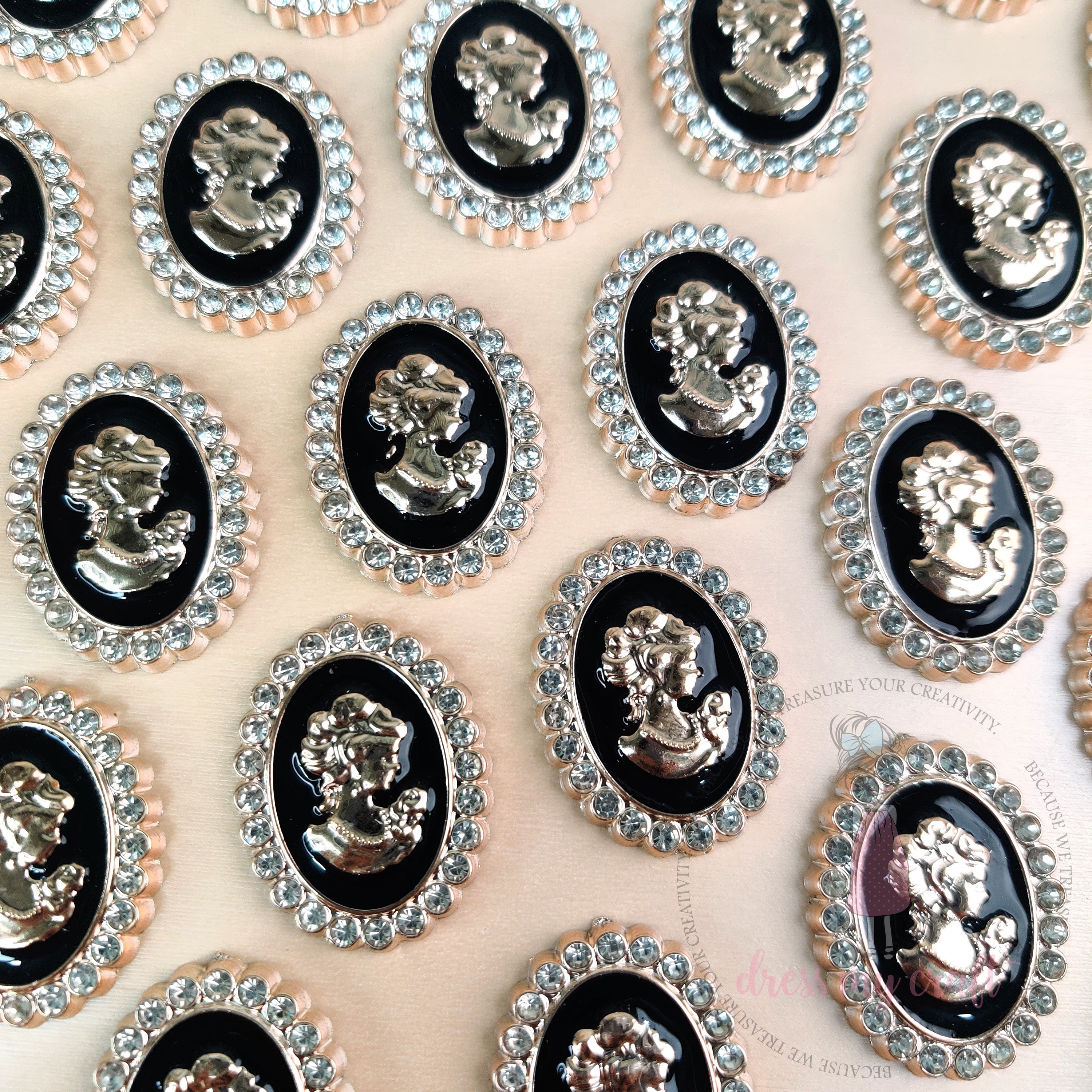 Victorian Lady Flat Back Charms – Black