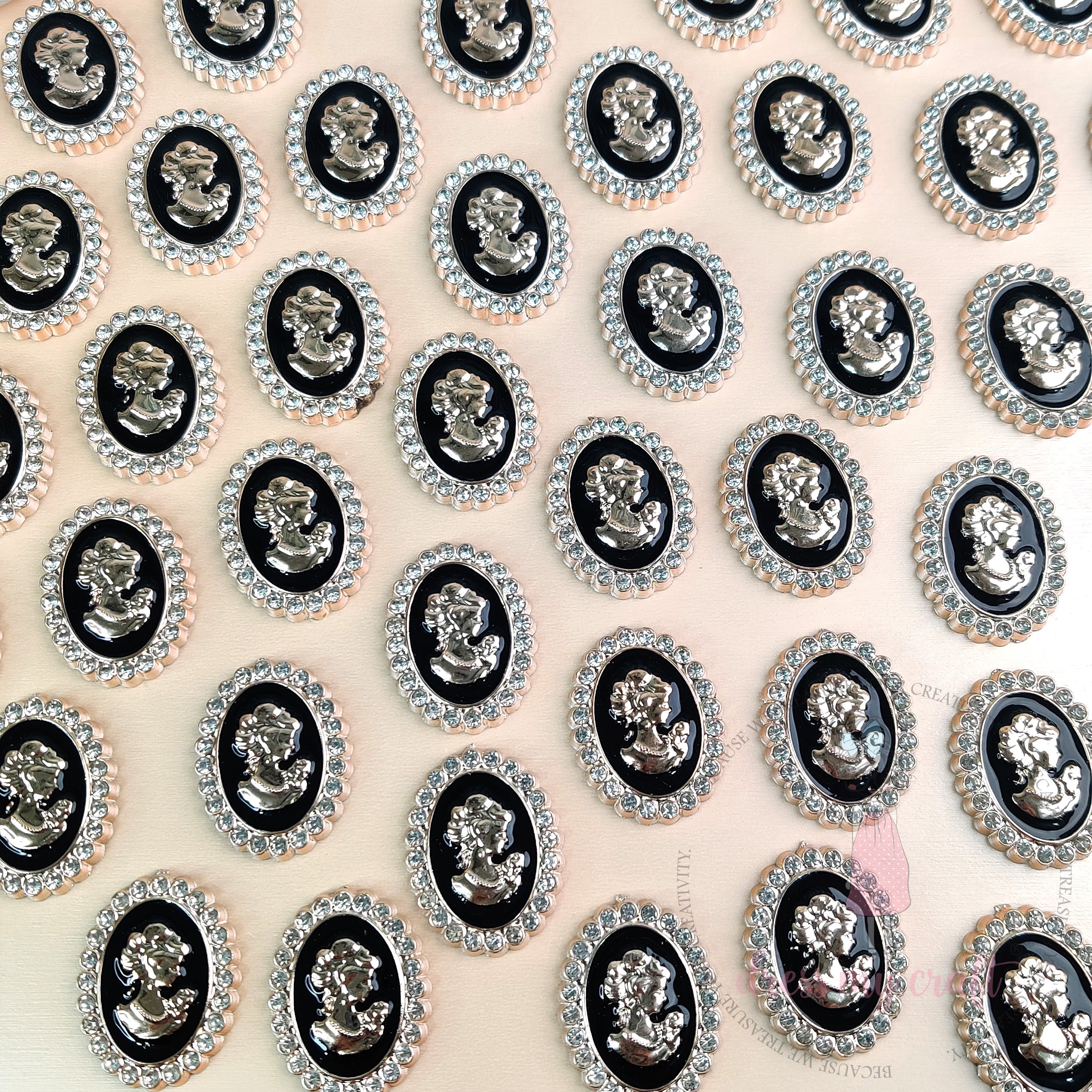 Victorian Lady Flat Back Charms – Black
