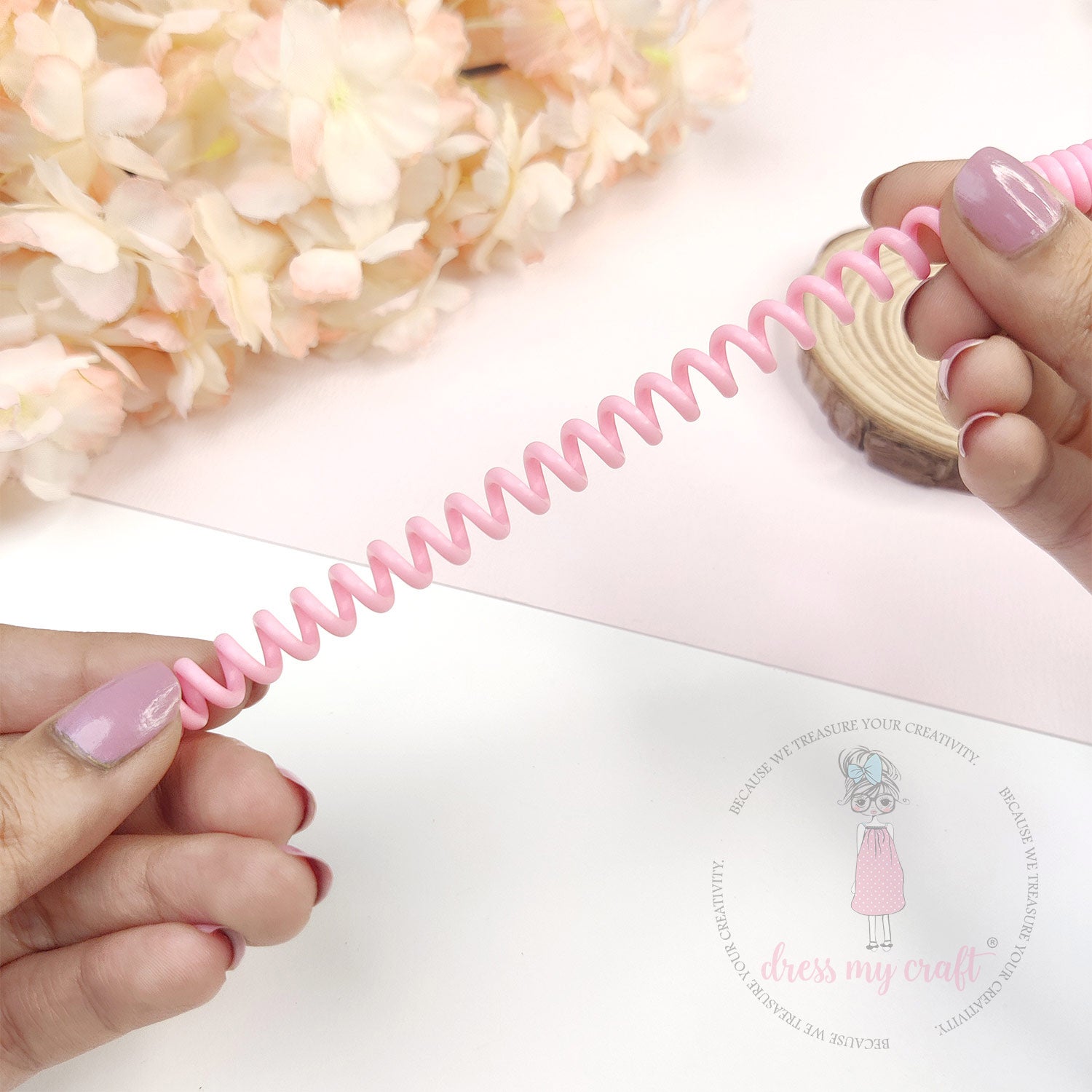 Spiral Retractable Spring Coil - Baby Pink