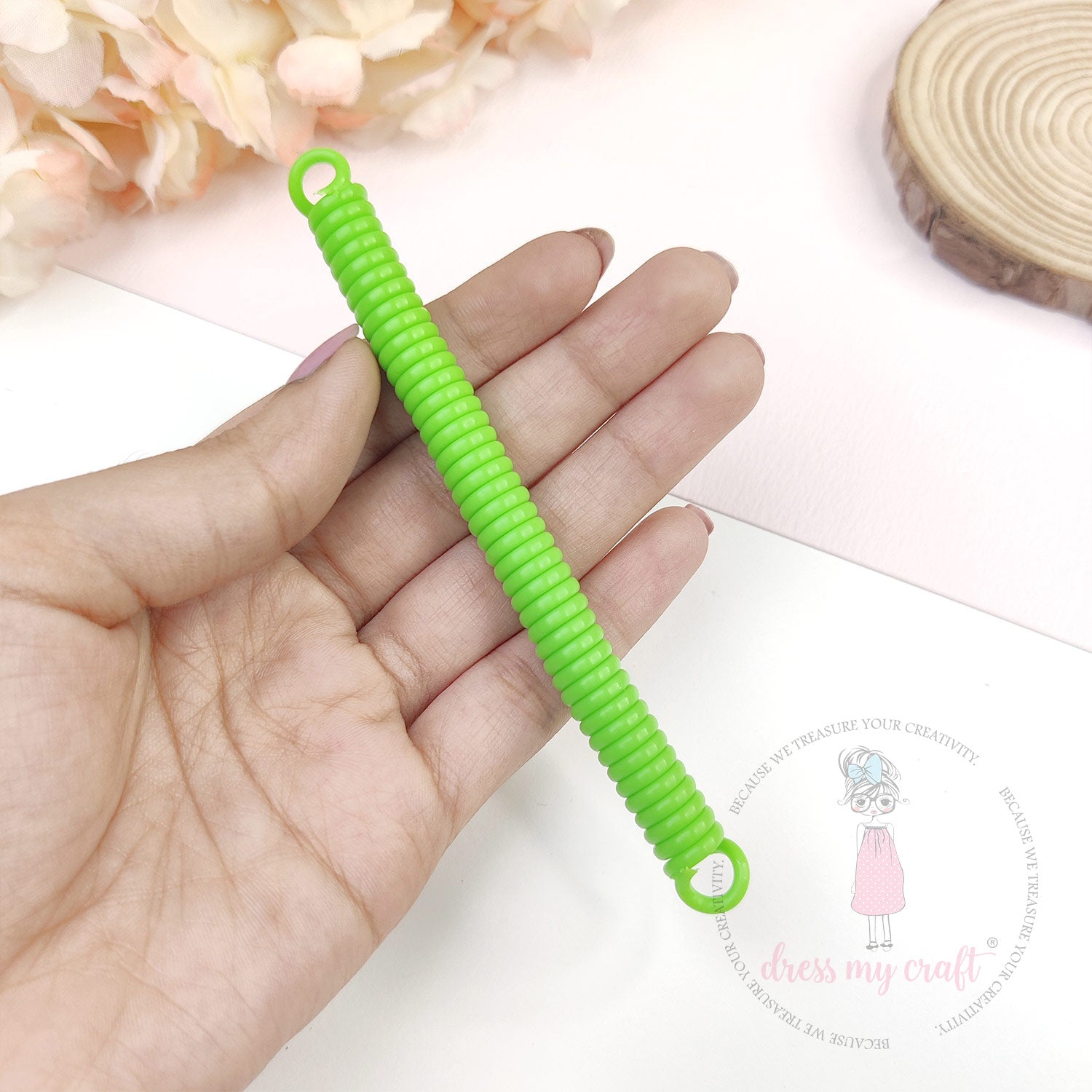Spiral Retractable Spring Coil - Green