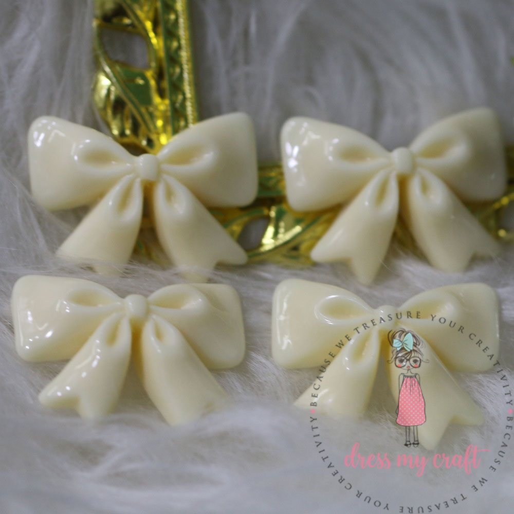 Ruffled Bow - Ivory