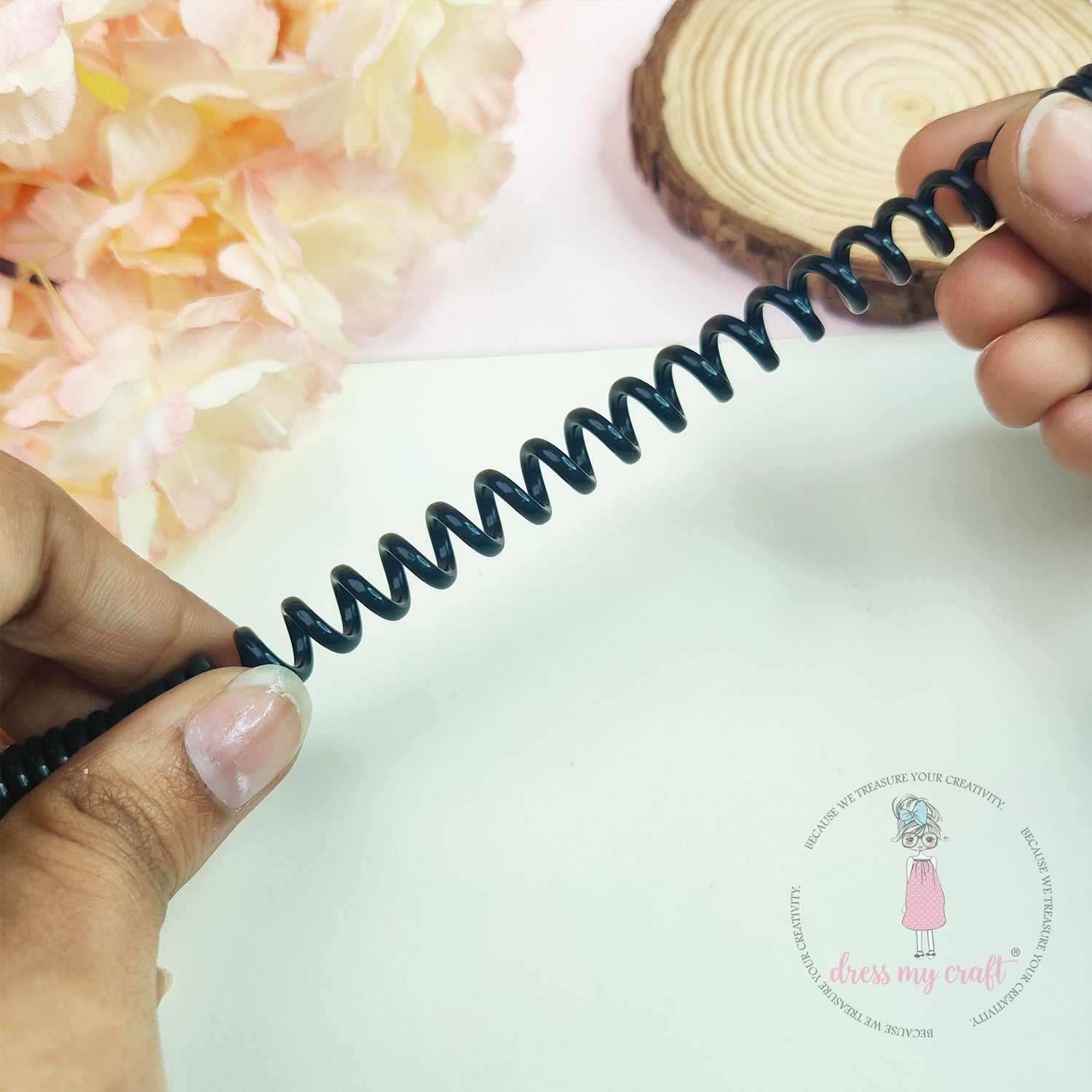 Spiral Retractable Spring Coil - Black