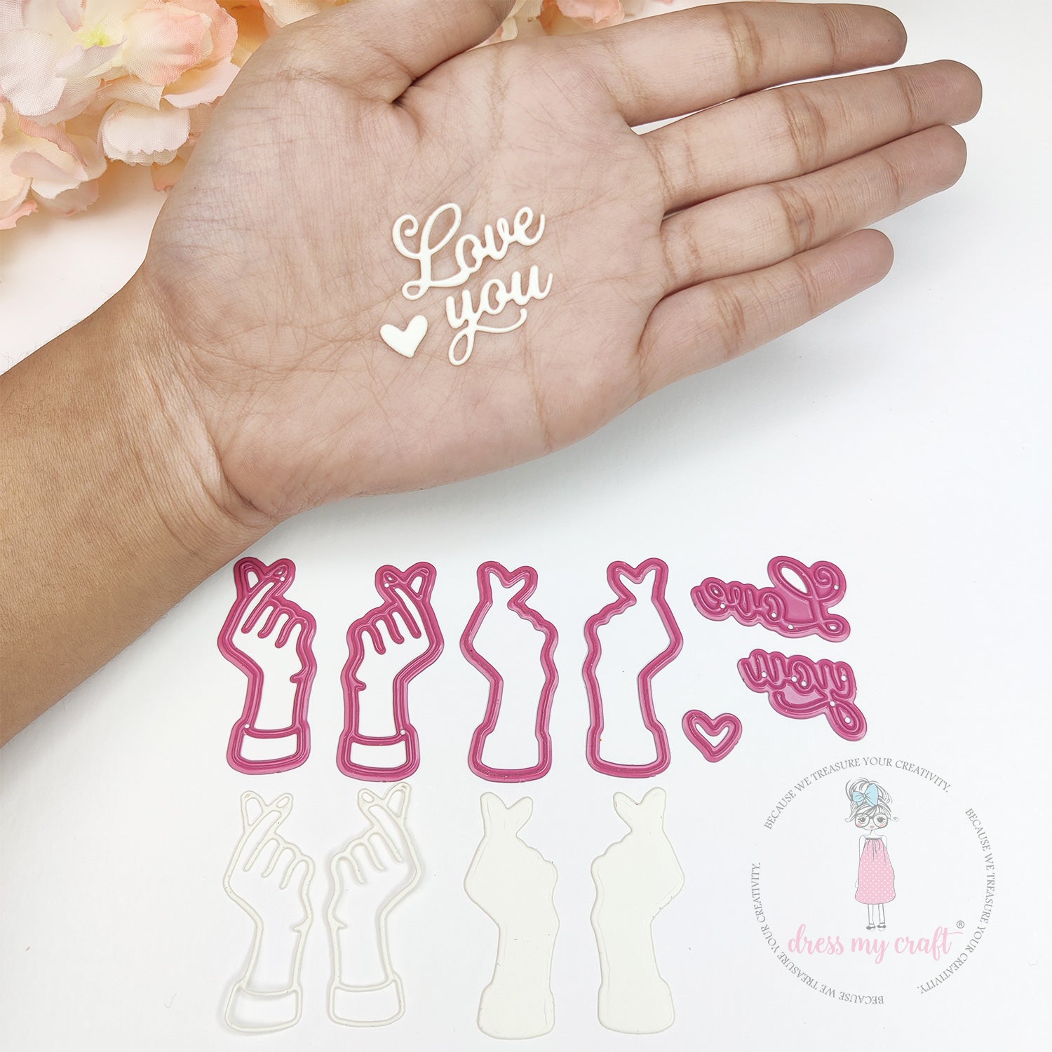 Korean love sign - Basic Designer Dies