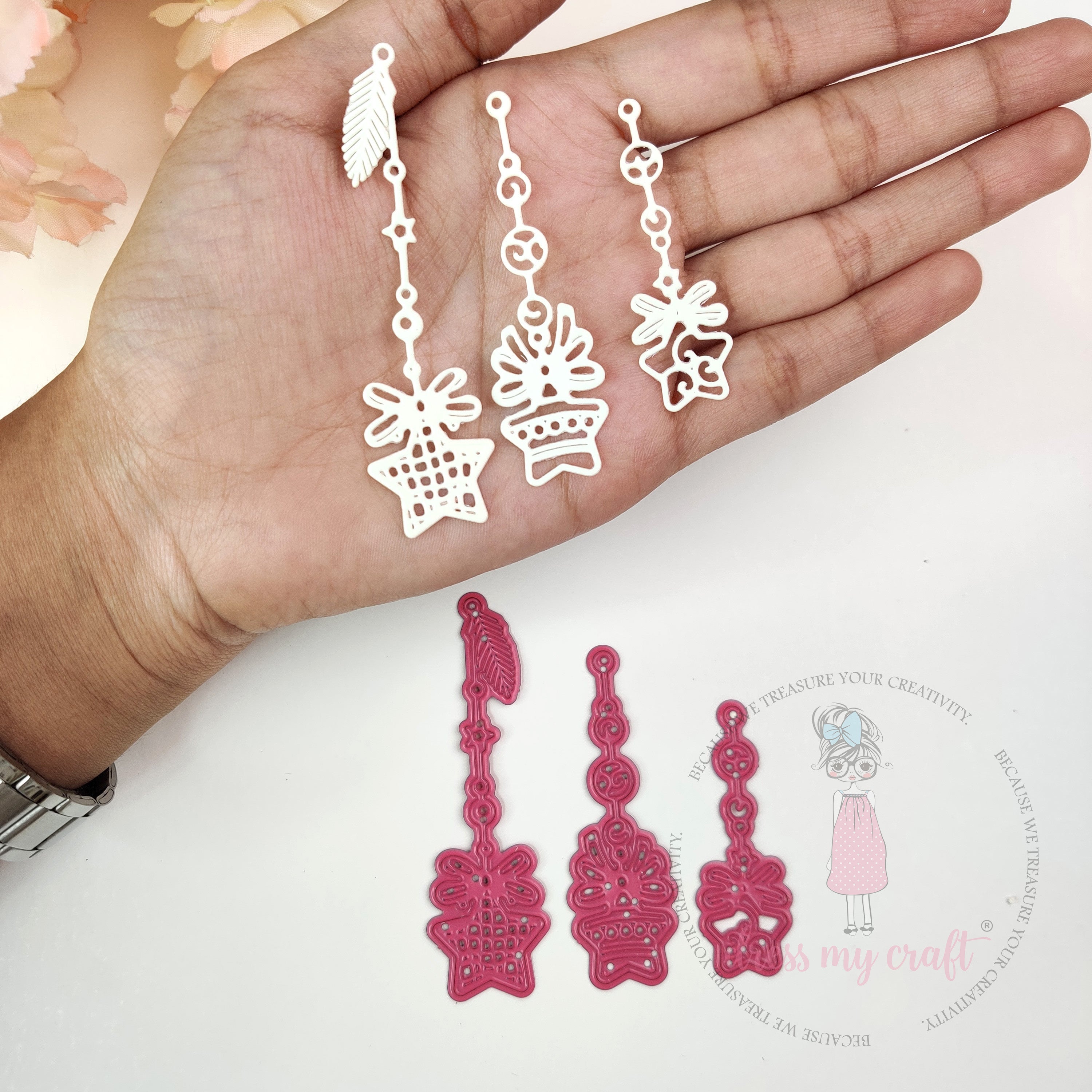Christmas Hanging Charms - Christmas Dies
