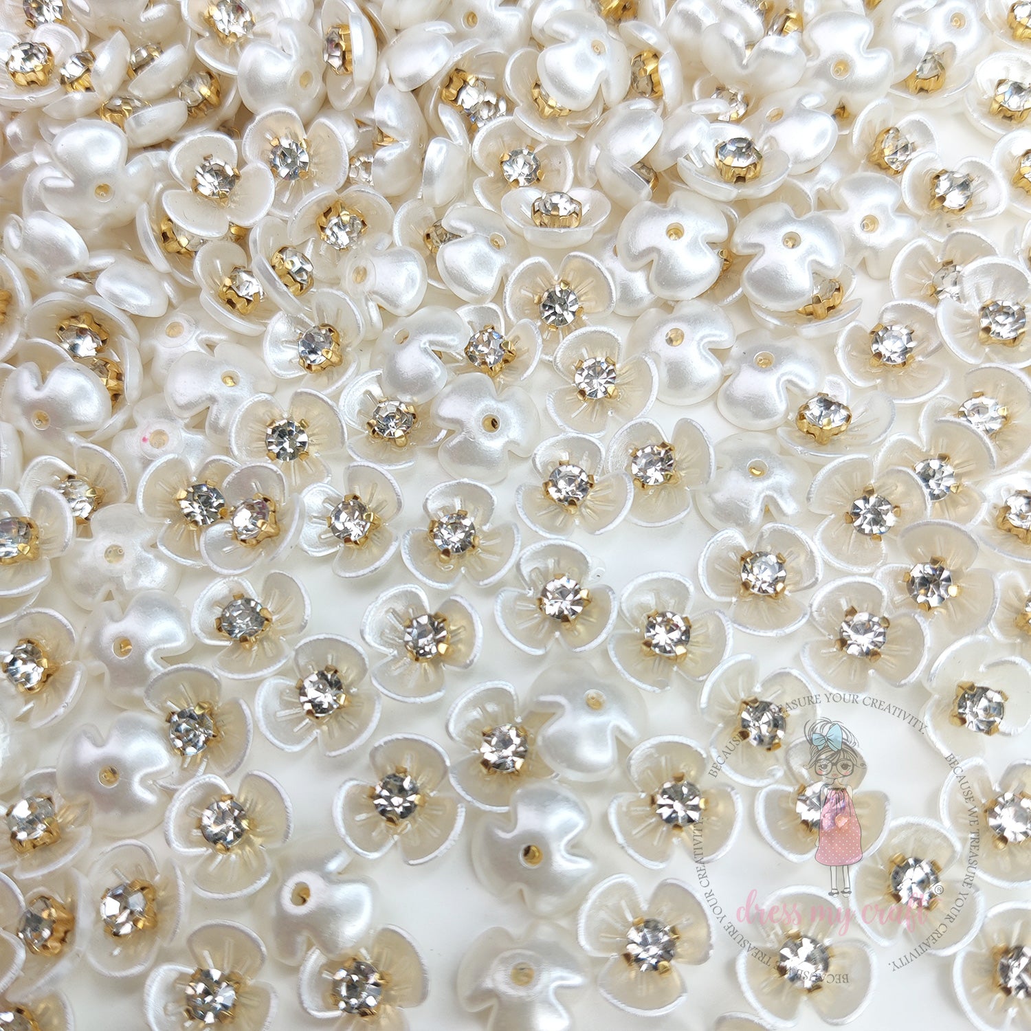 Pearl Flower With Diamond Stud