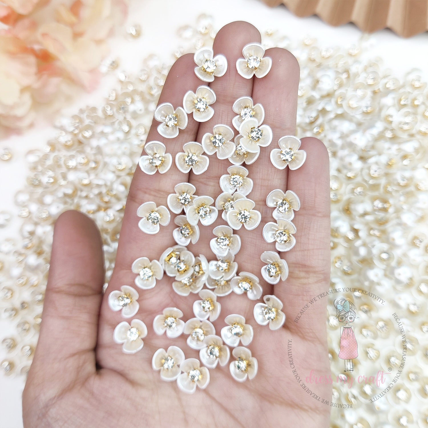 Pearl Flower With Diamond Stud