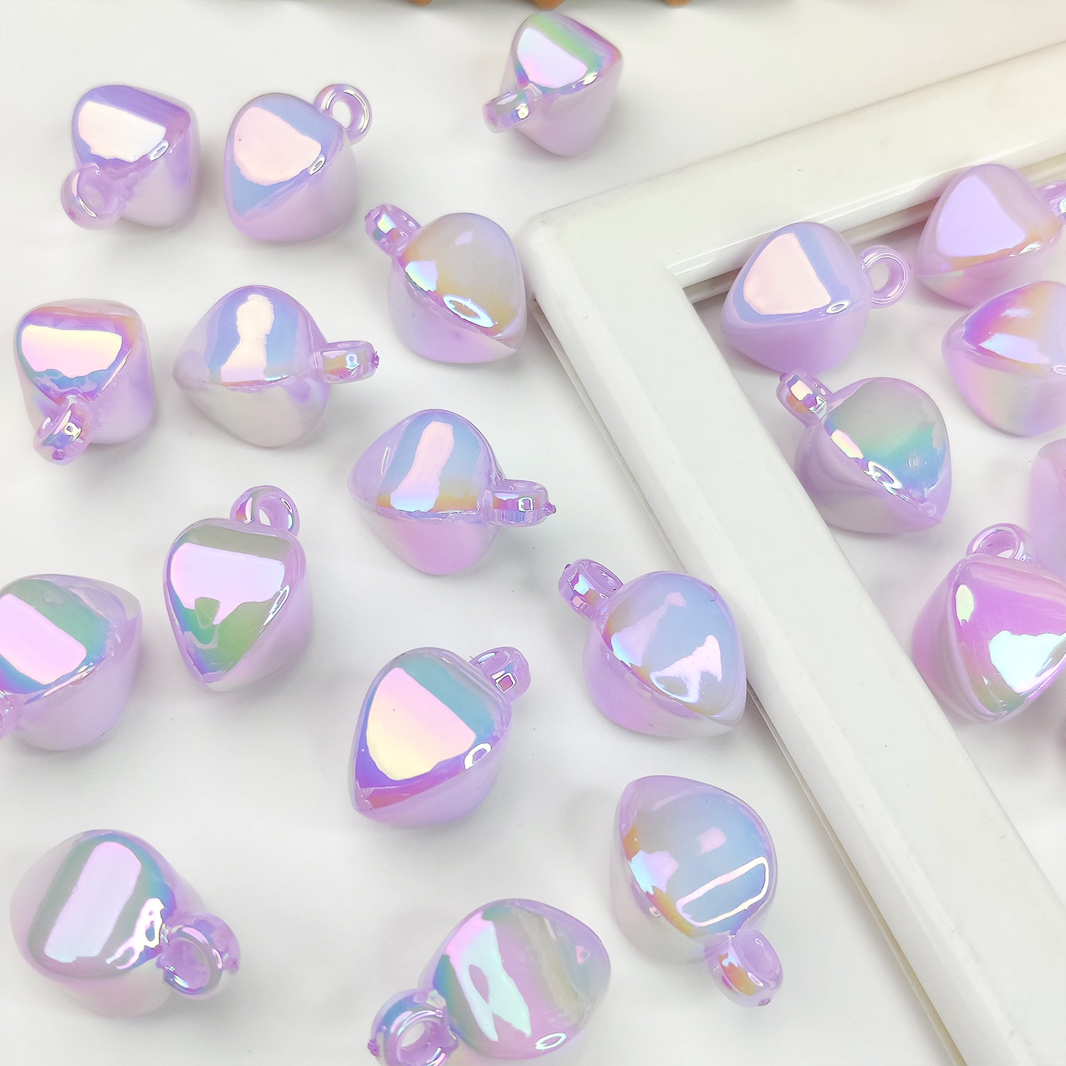 Lilac Holographic Teardrop Beads With Loop