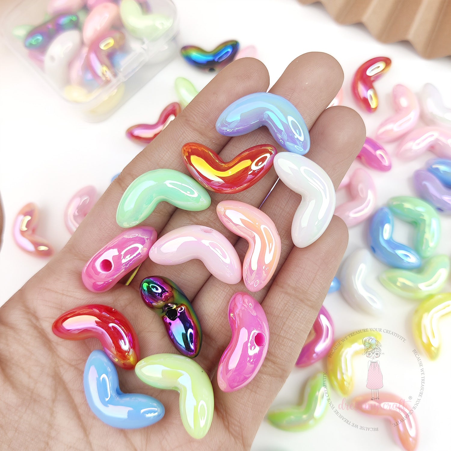 Multicolor Holographic Heart Beads
