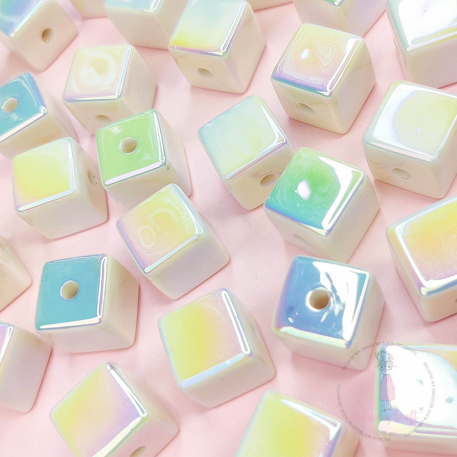 Holographic Acrylic Square Beads - Ivory