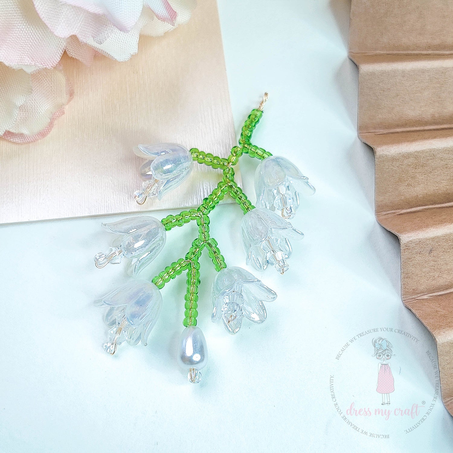 Hand-Woven Tulip Flower Bunches - Crystal White