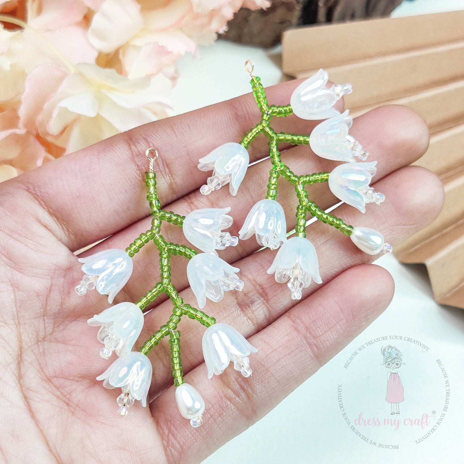 Hand-Woven Tulip Flower Bunches - Crystal White