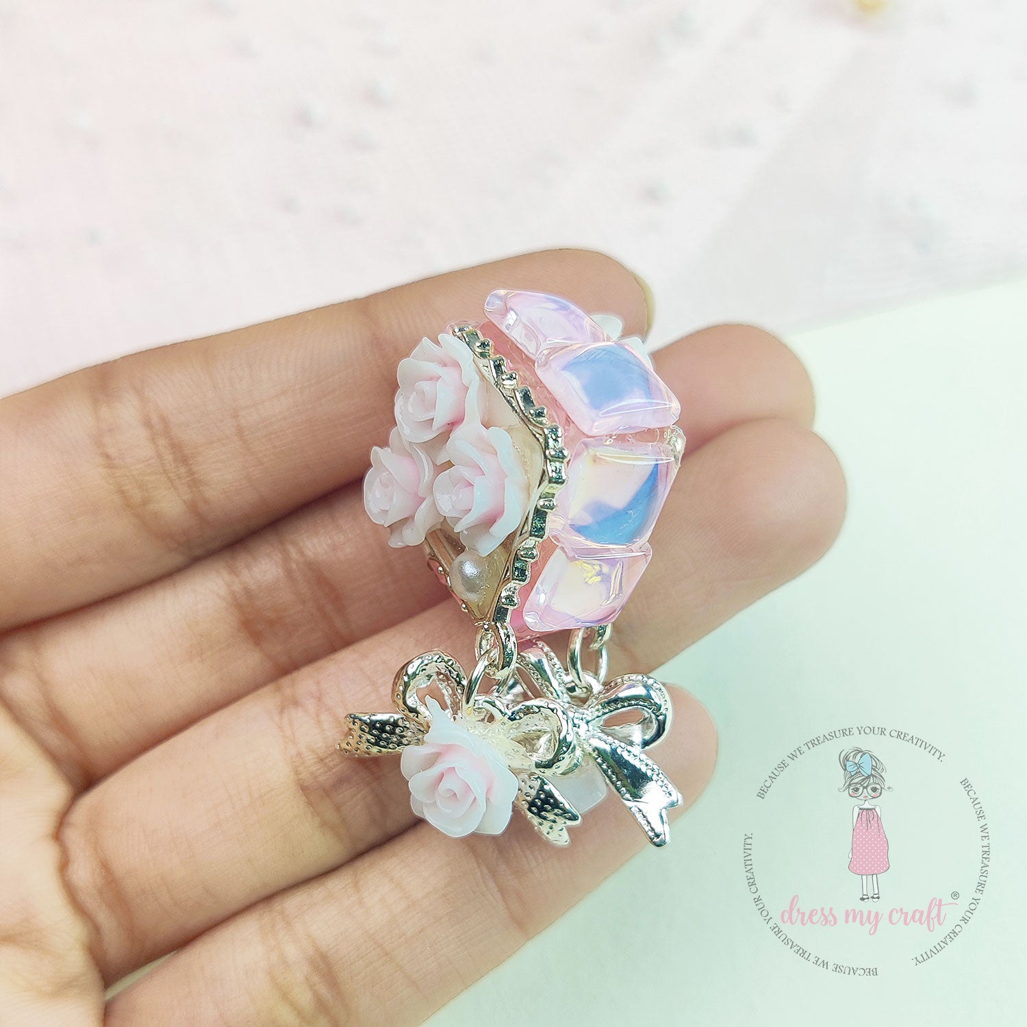 Regal Rose Cube Bead