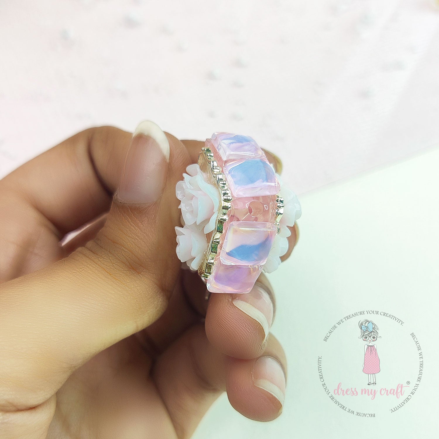 Regal Rose Cube Bead