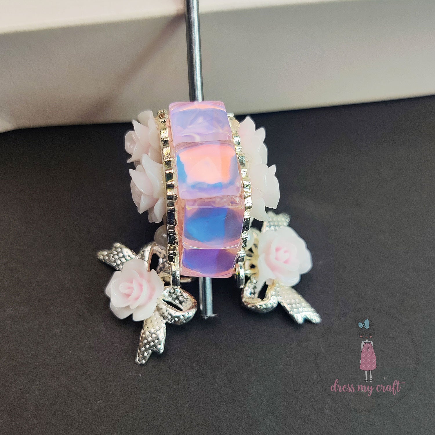 Regal Rose Cube Bead