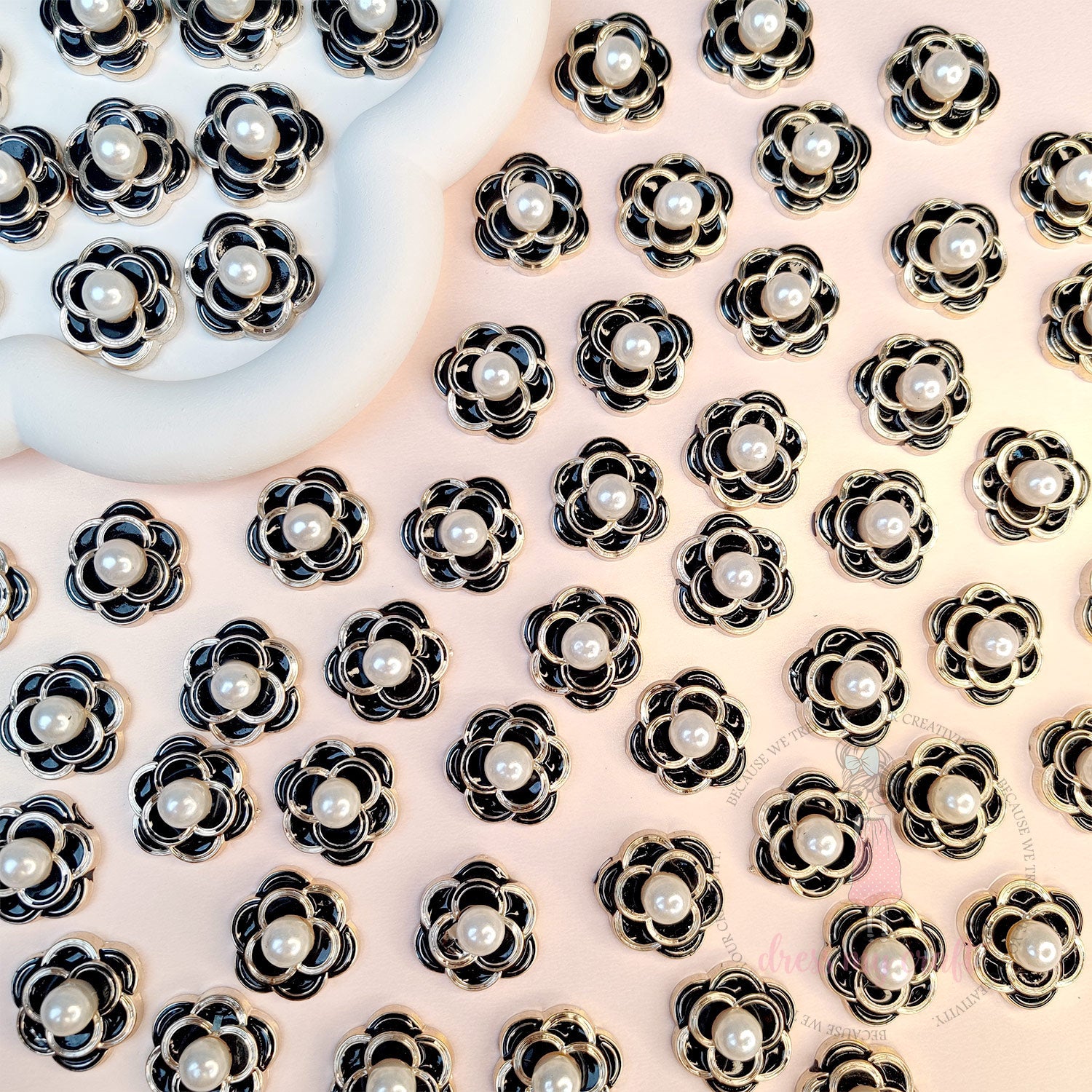 Royal Rosette Flat Back Charms - Black