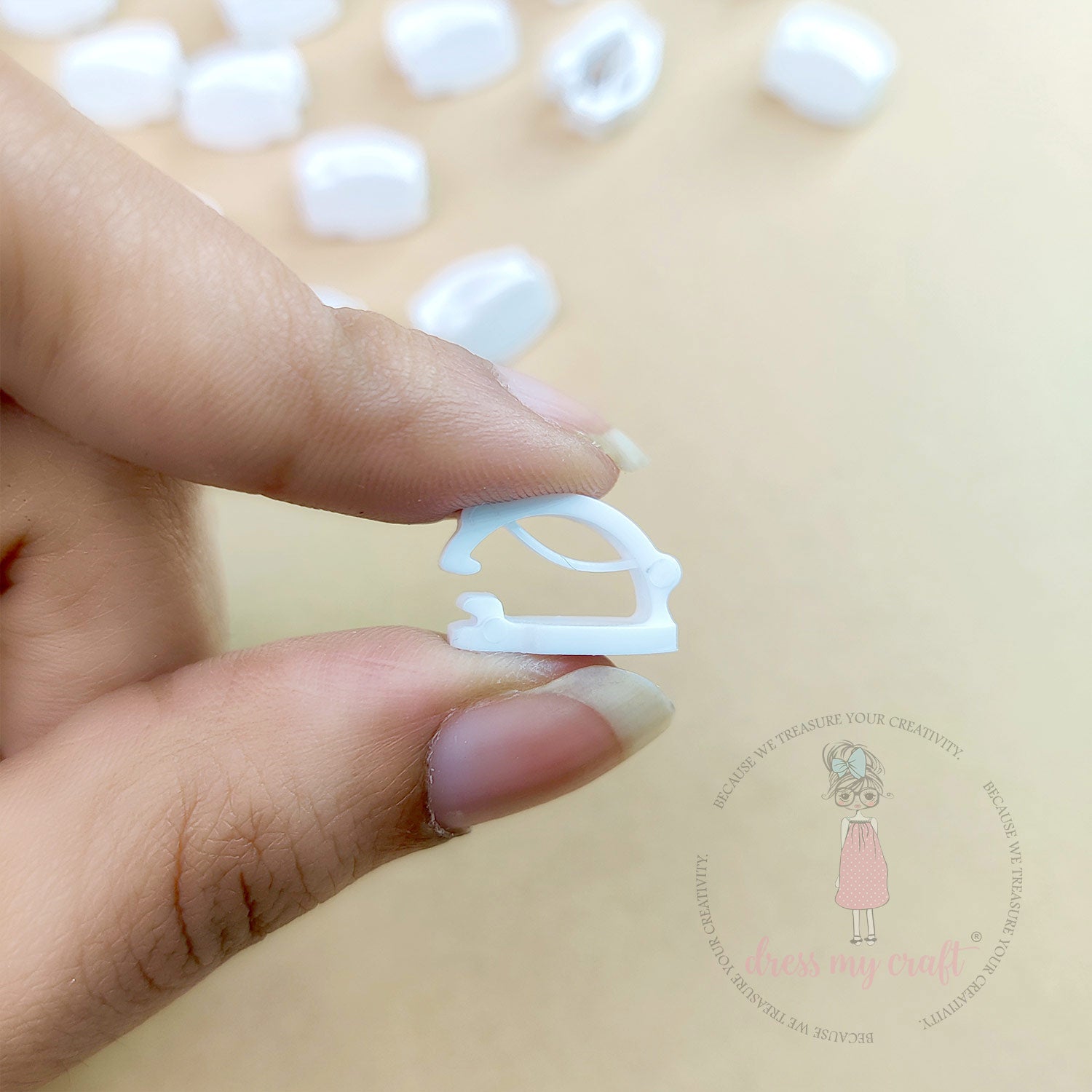 DIY Shoelace Decorative Clips