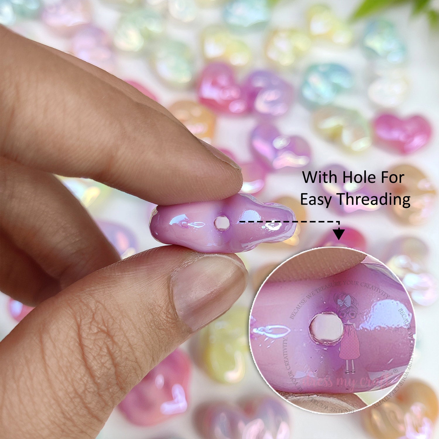 Holographic Curvy Heart Beads
