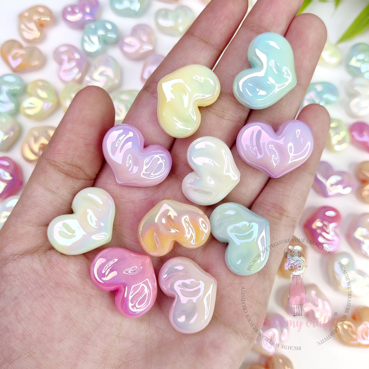 Holographic Curvy Heart Beads
