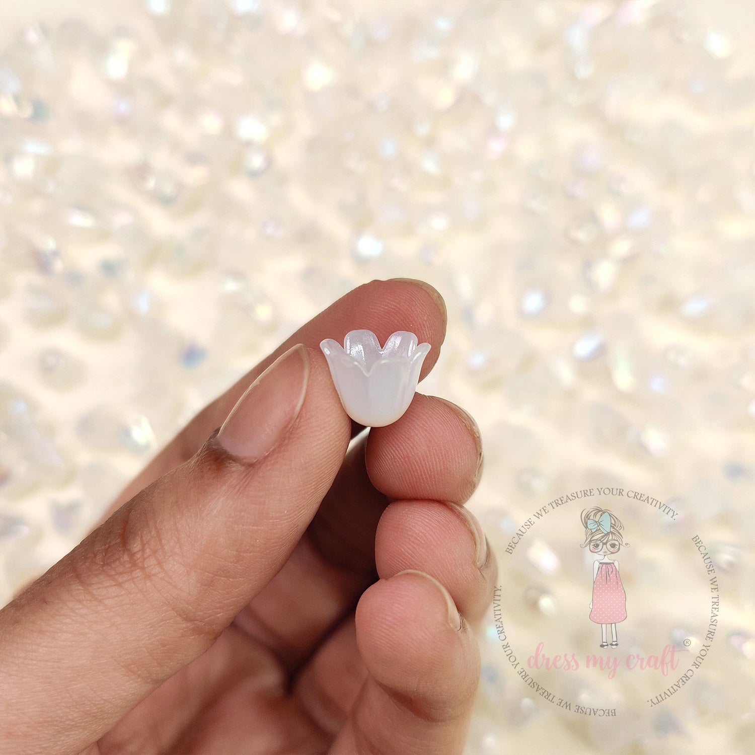 Holographic Tulip Bell Beads - White