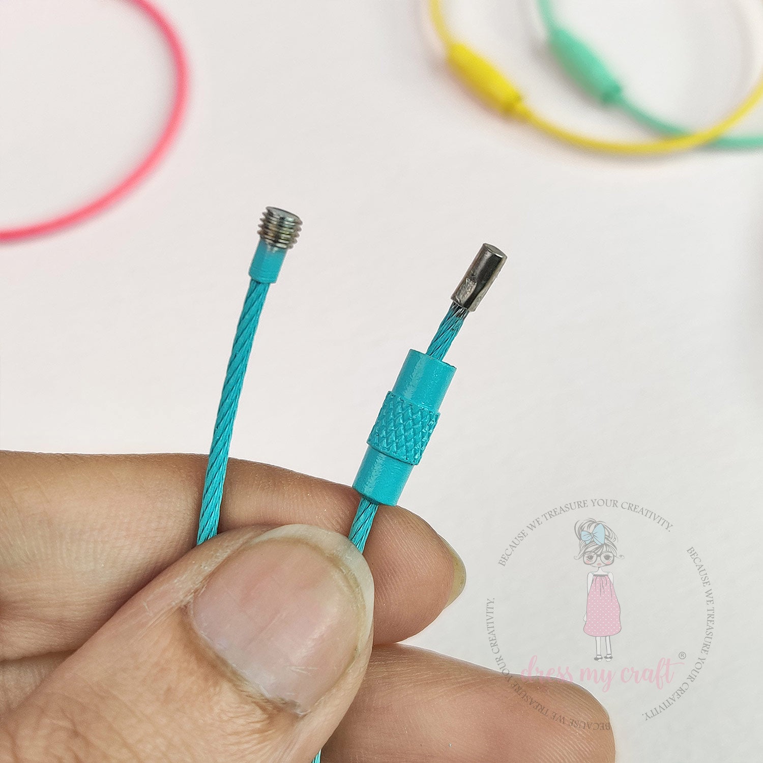 Multicolor Cable Wire Metal Keyrings