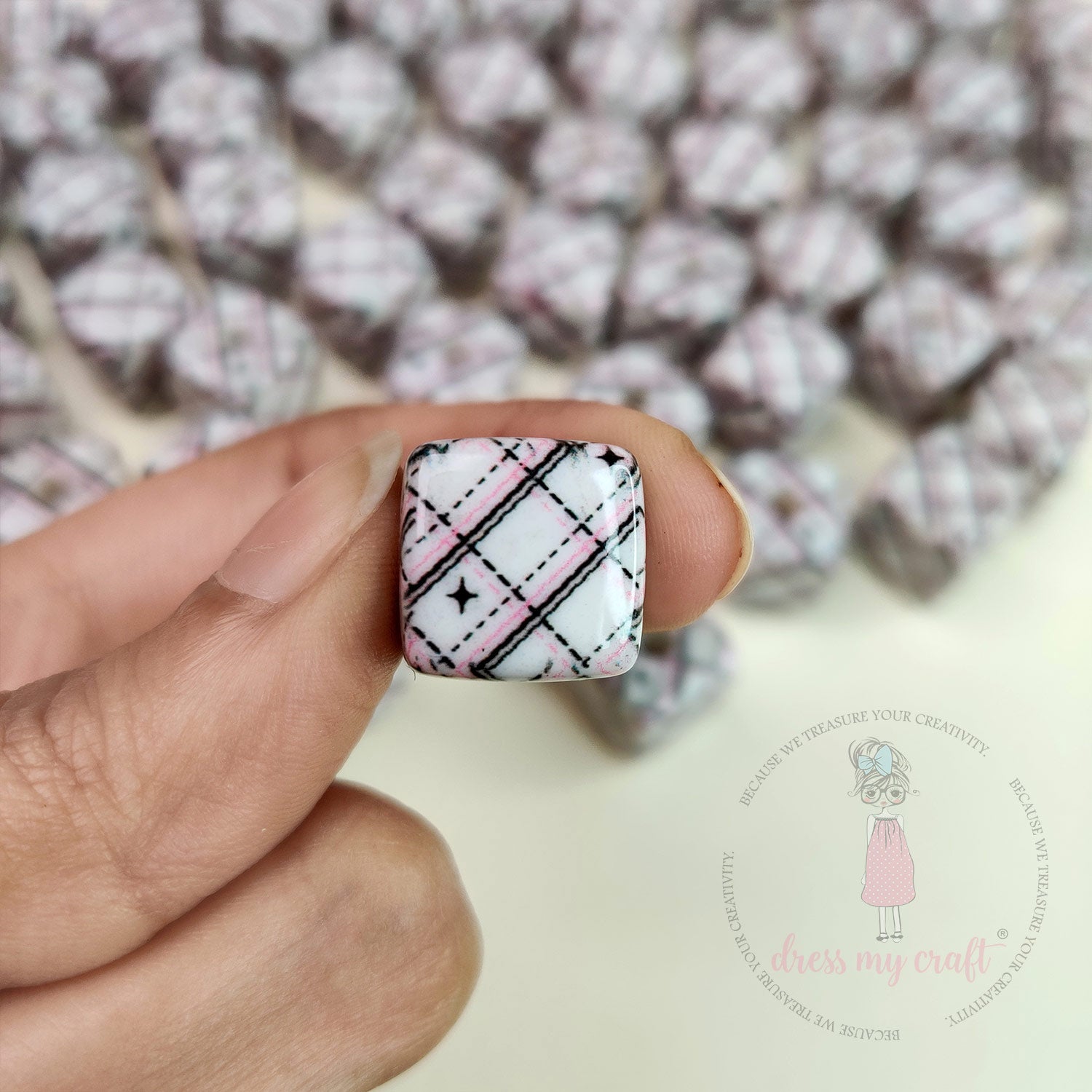 Designer Square Beads - Plaid Check
