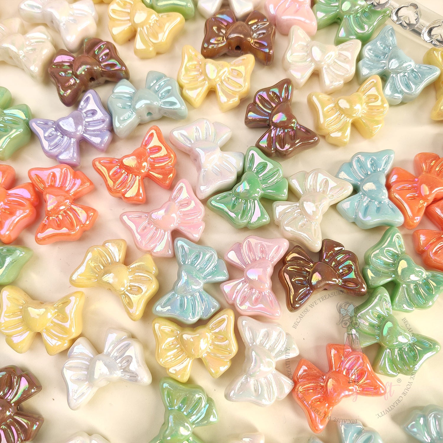 Holographic Fairy Bow Beads