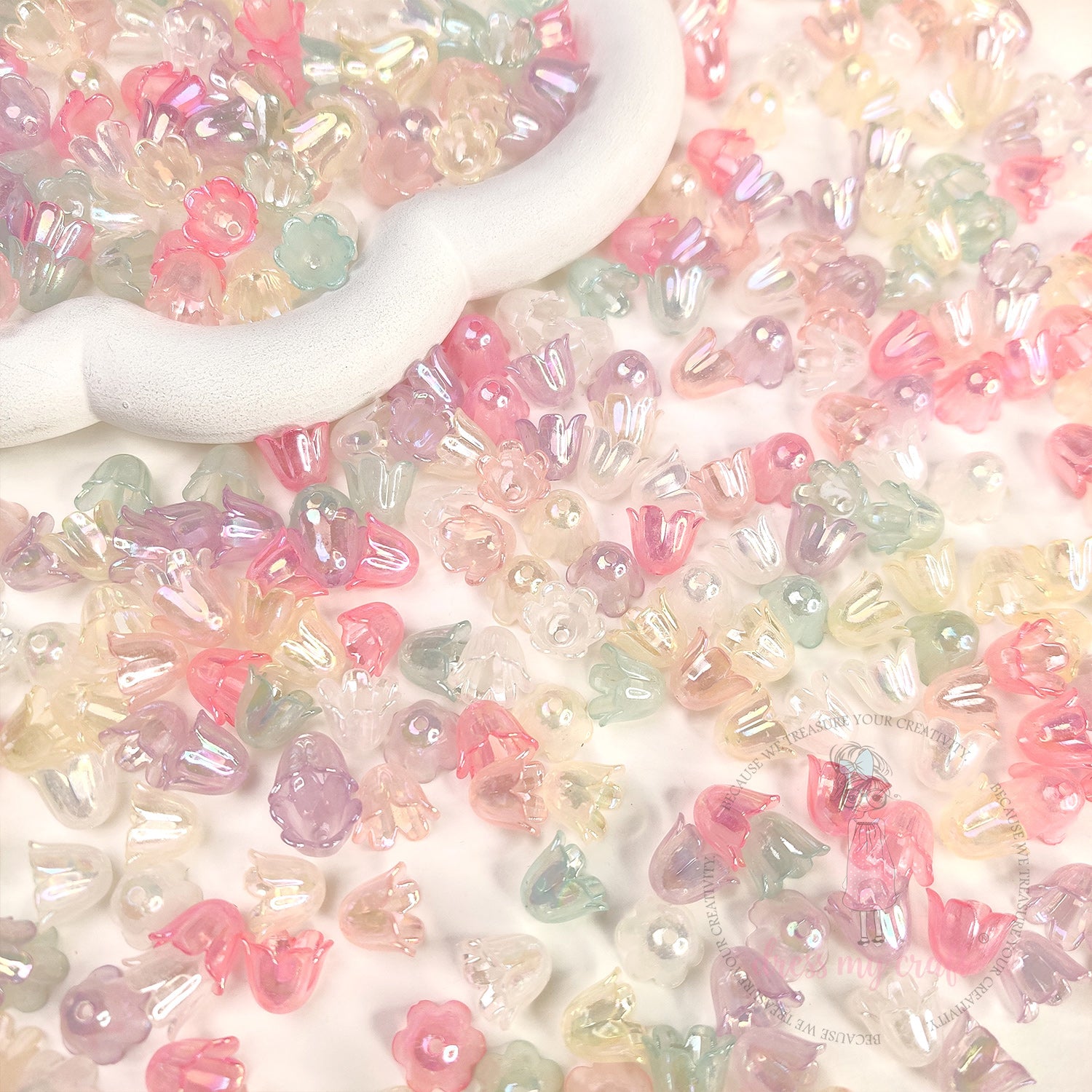 Holographic Tulip Bell Beads - Pearl Bloom