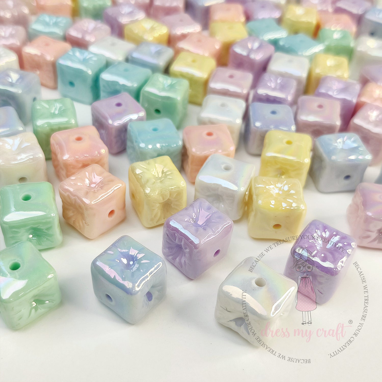 Holographic Candy Cube Beads - 14MM