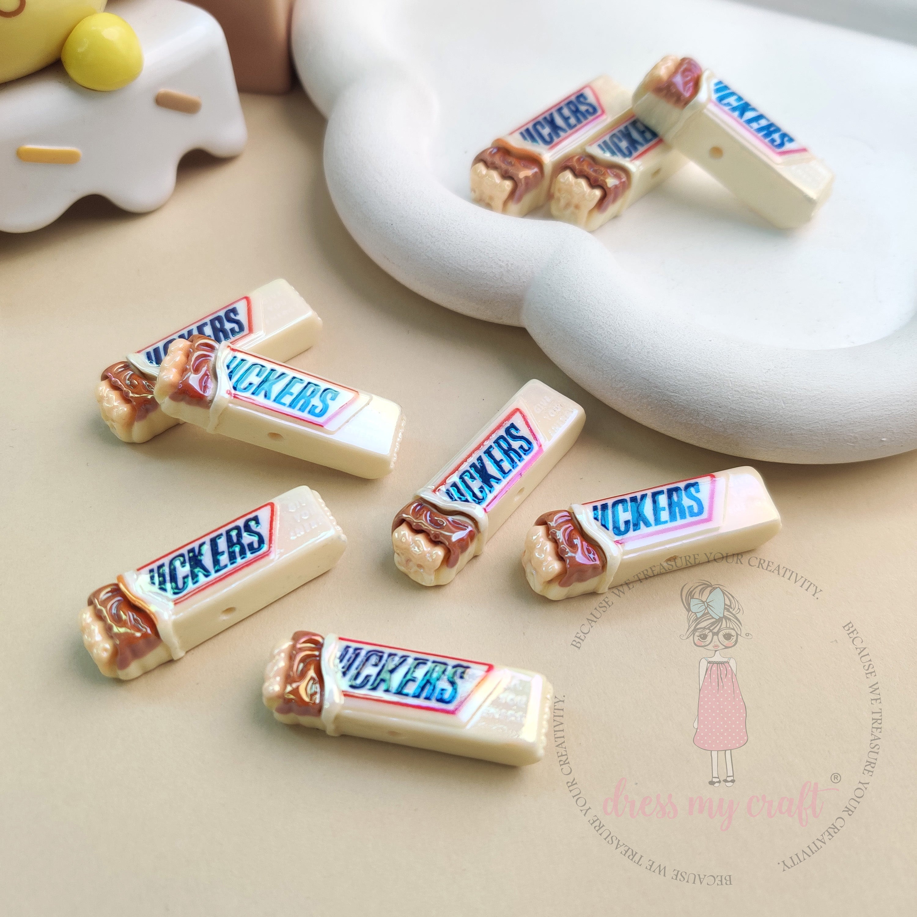 Holographic White Snicker Chocolate Beads