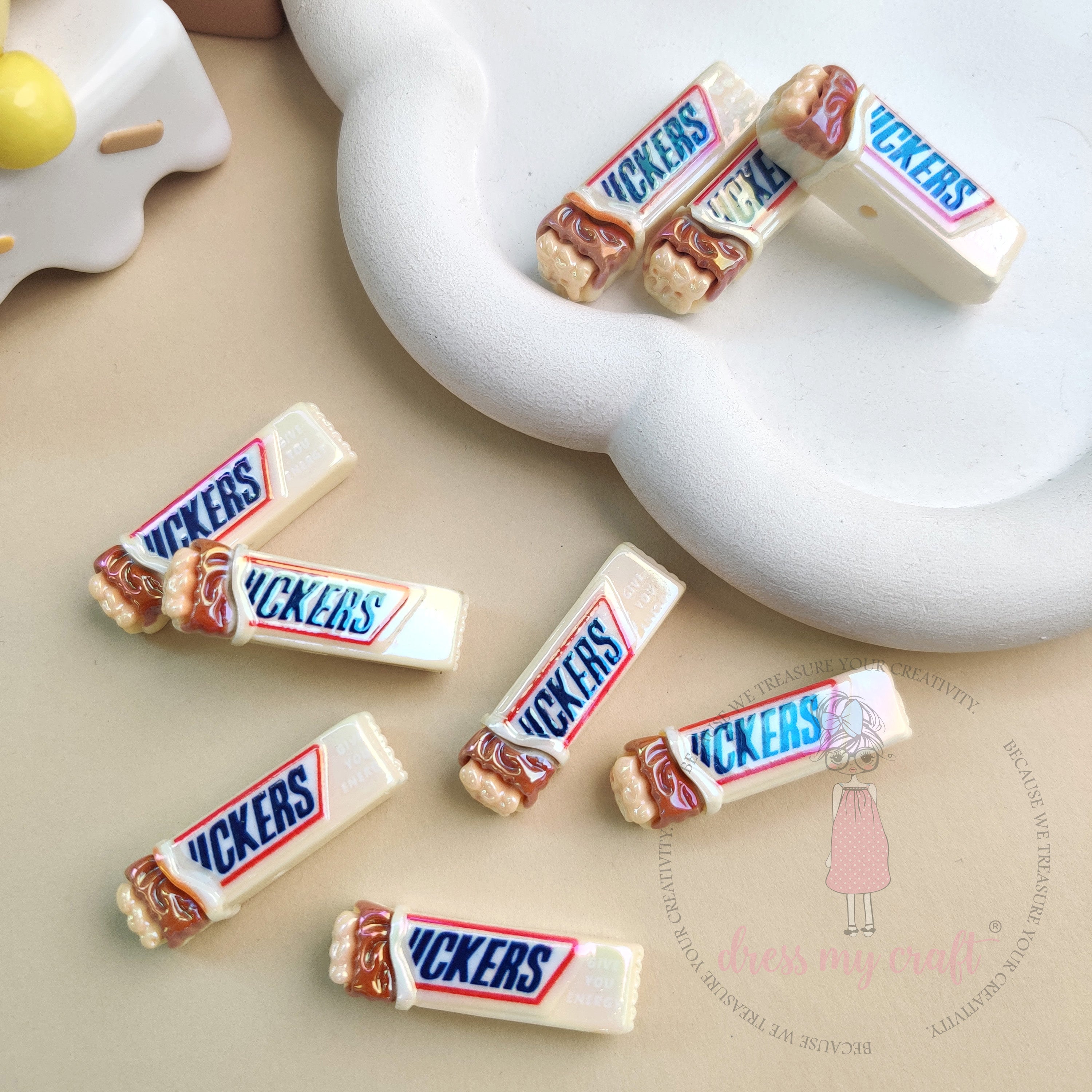 Holographic White Snicker Chocolate Beads