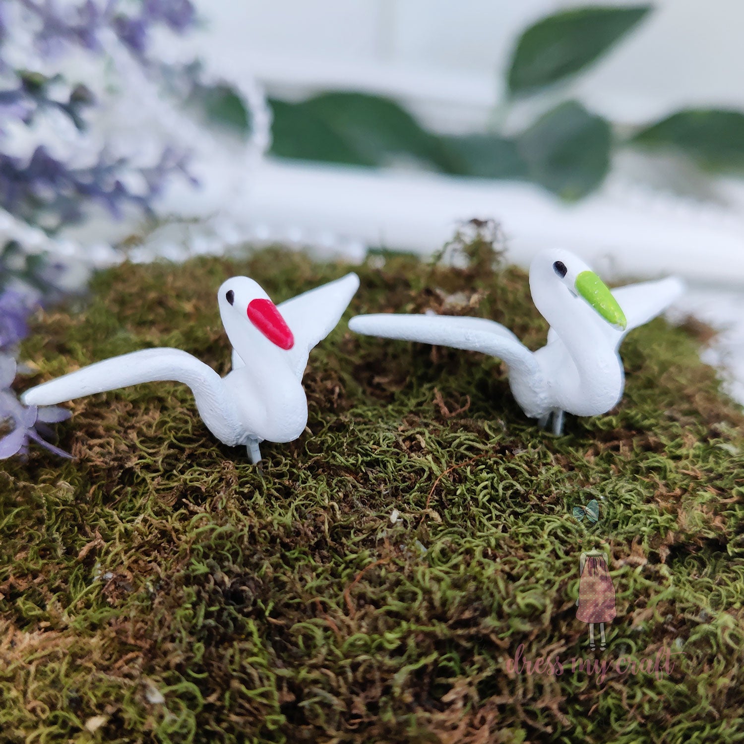 Miniature Figure Swan With Wire