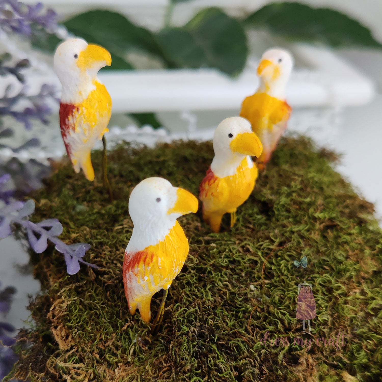 Miniature Figure Eagle With Wire