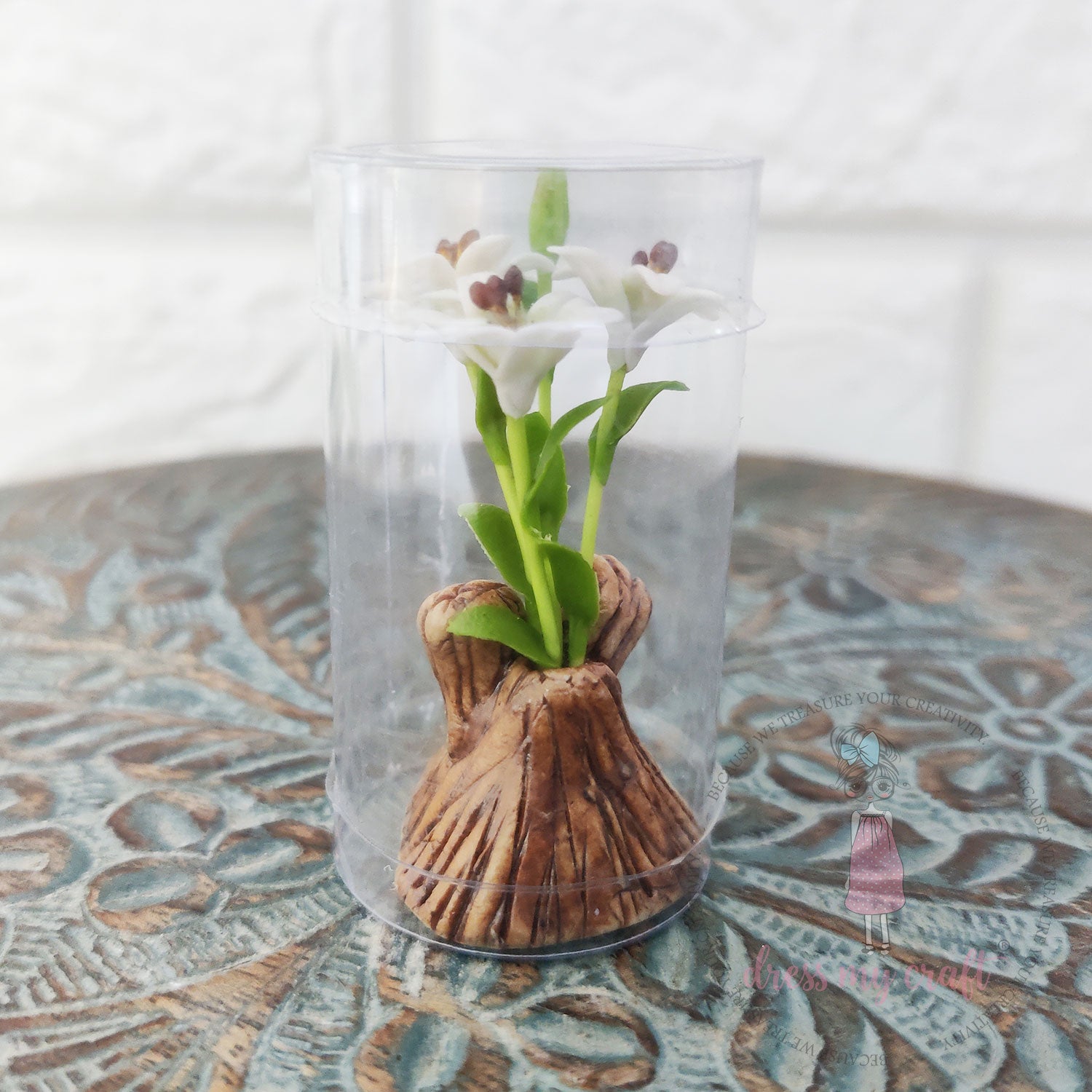 Miniature Lilly Bunch - Off White With Pot & Box