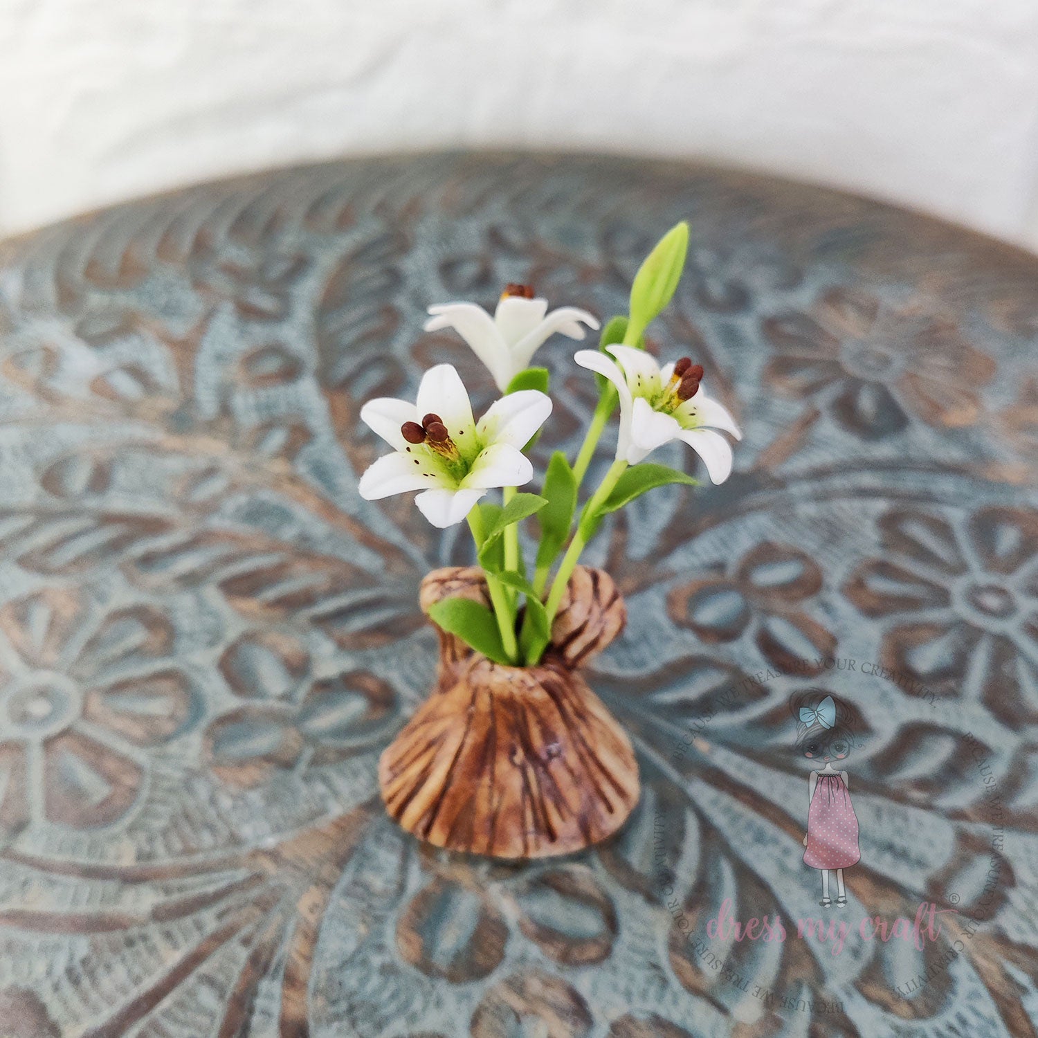 Miniature Lilly Bunch - Off White With Pot & Box