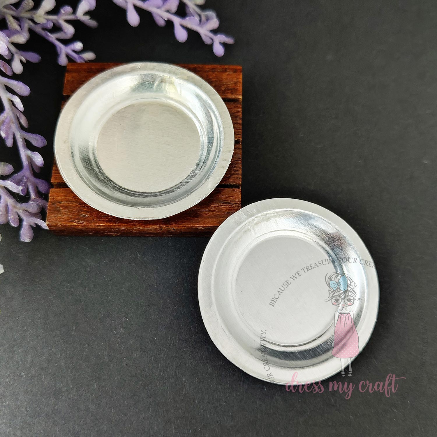 Miniature Metal Round Plate (Big)