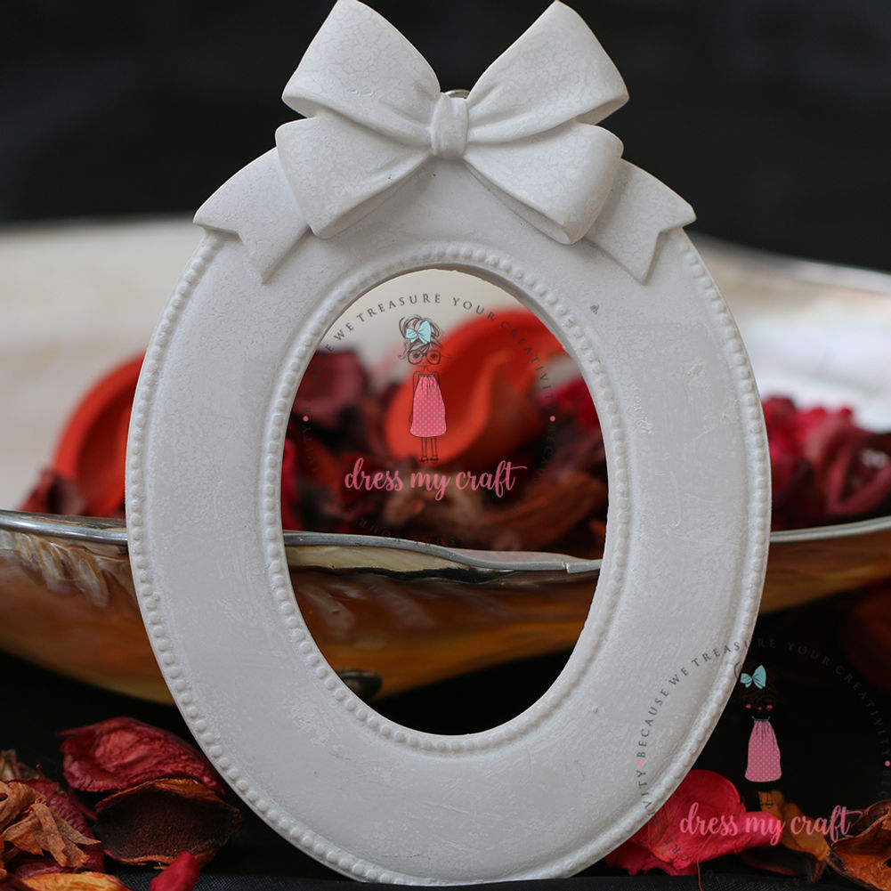 Resin Carved Oval Bow