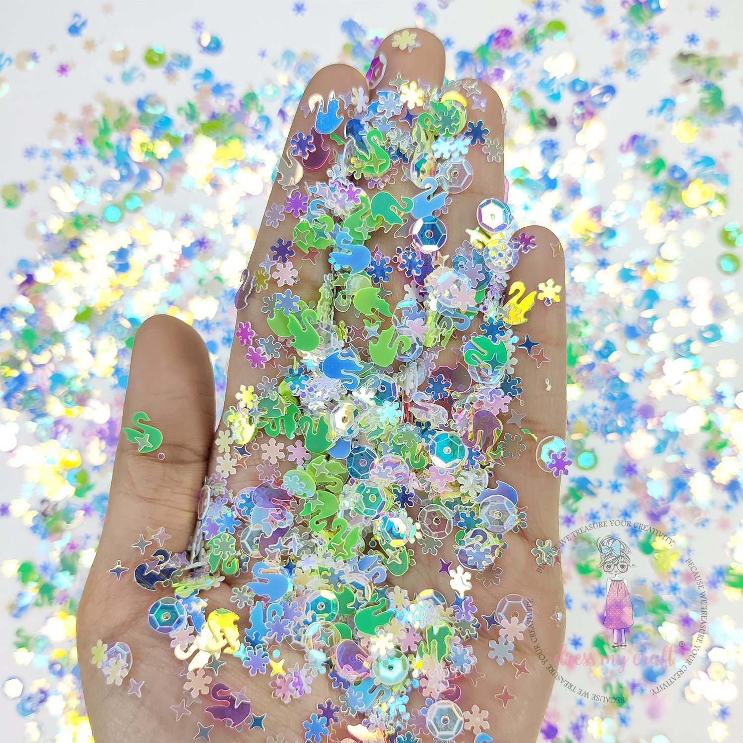 Shining Swan Mix Sequins Green  - 8gm