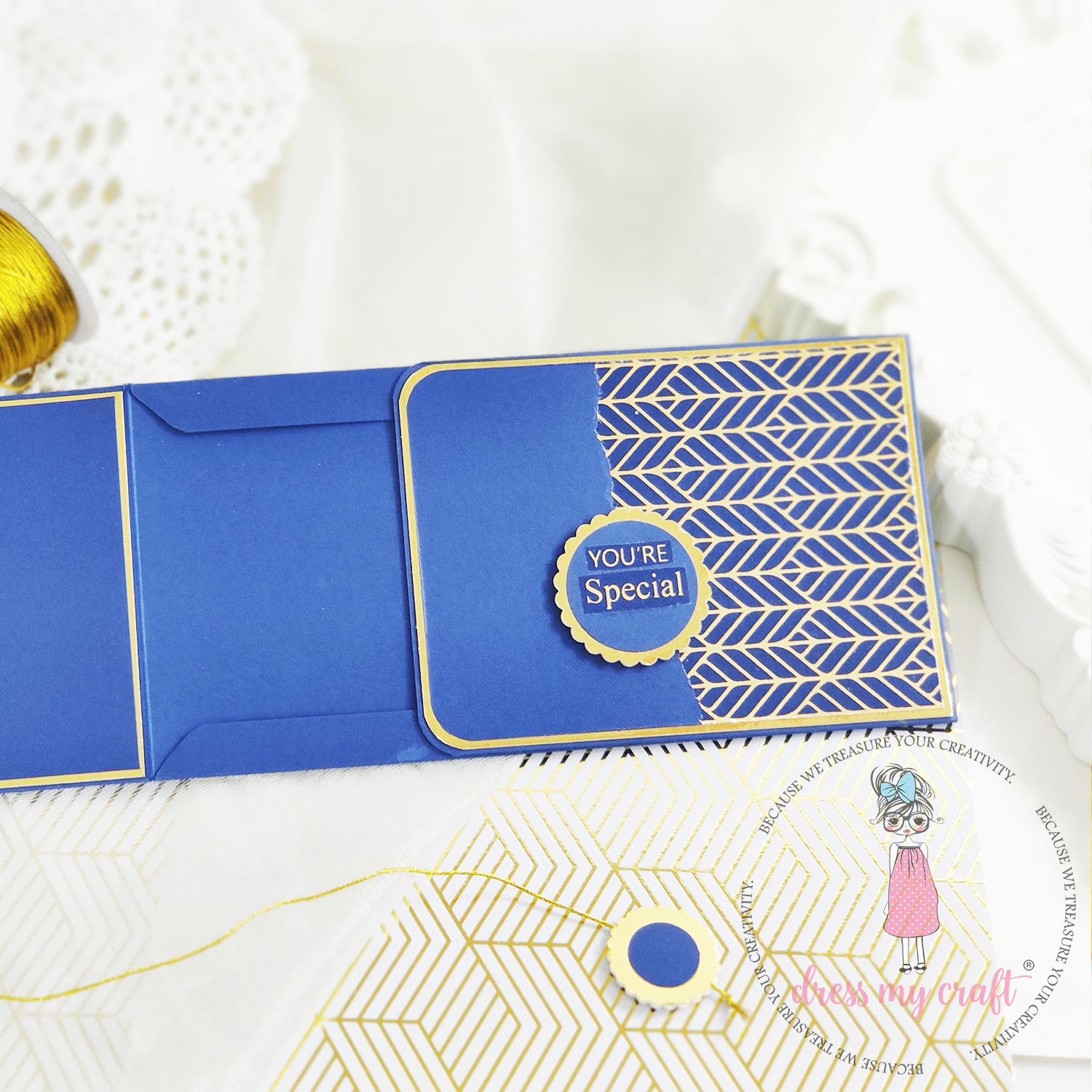 1.5" Scalloped Circle Punch