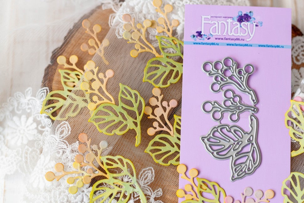 Fantasy Cutting Drill "Berry Summer" 6.7*3.3 cm