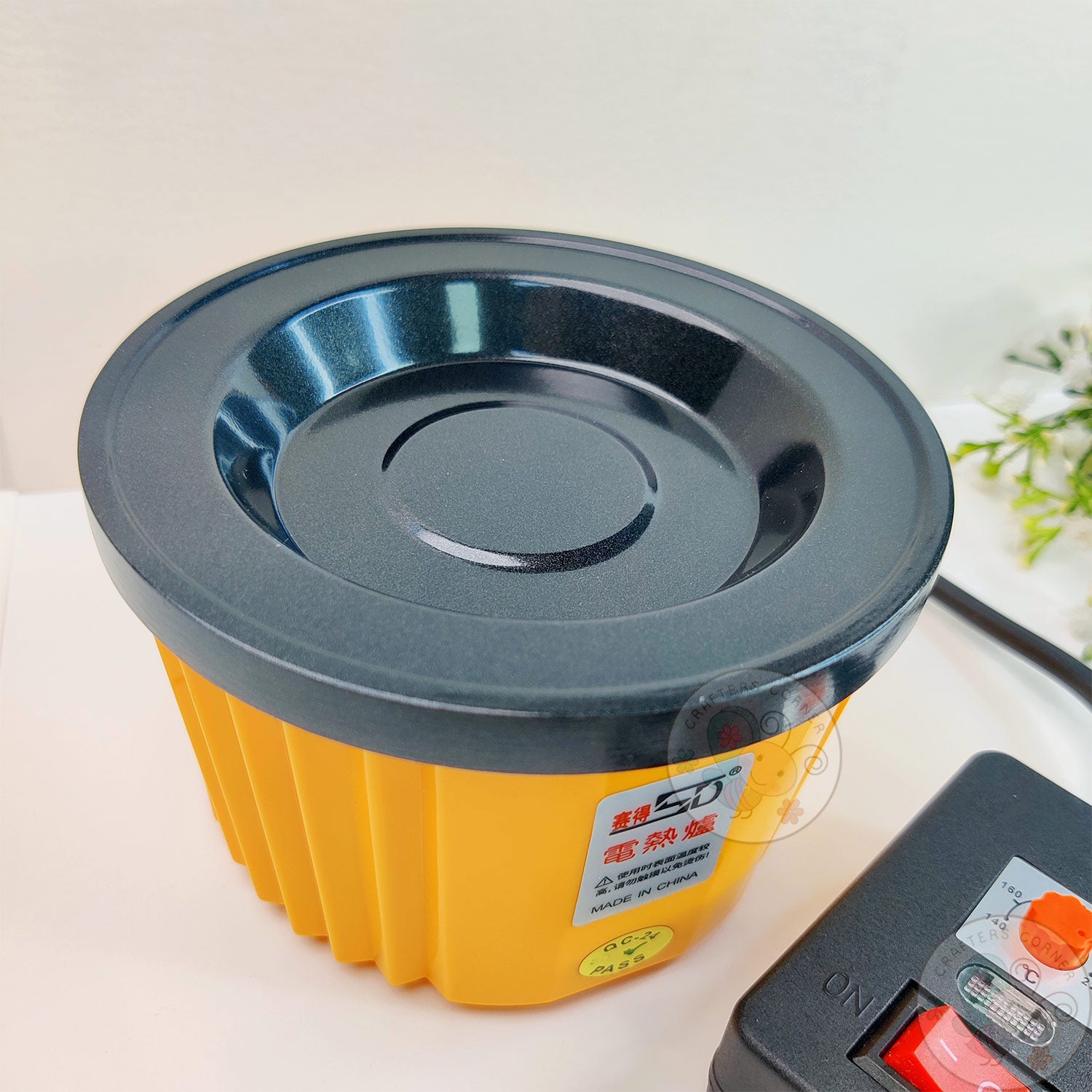 Hot Glue Pot
