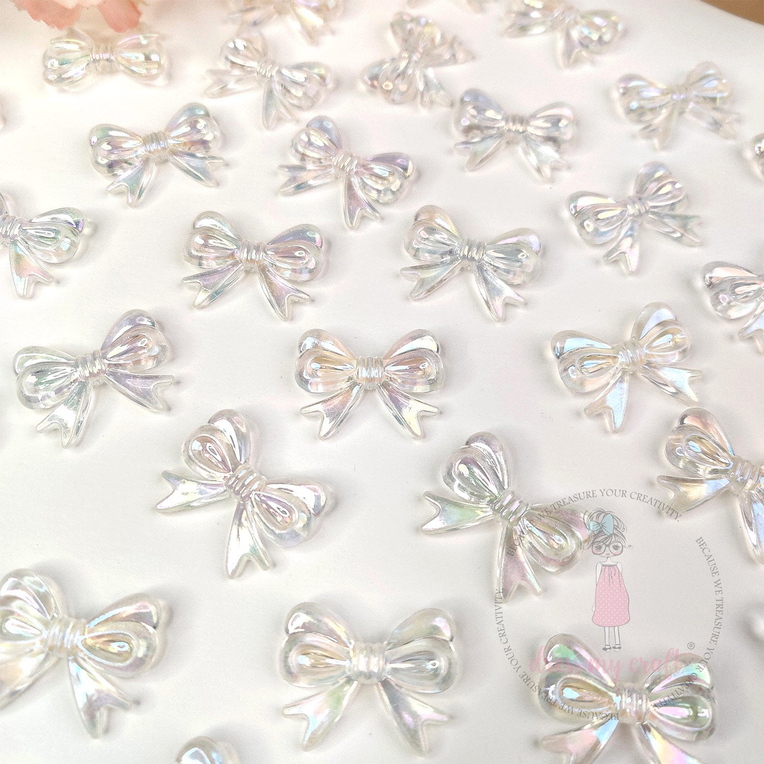Holographic Pearl Bow Beads