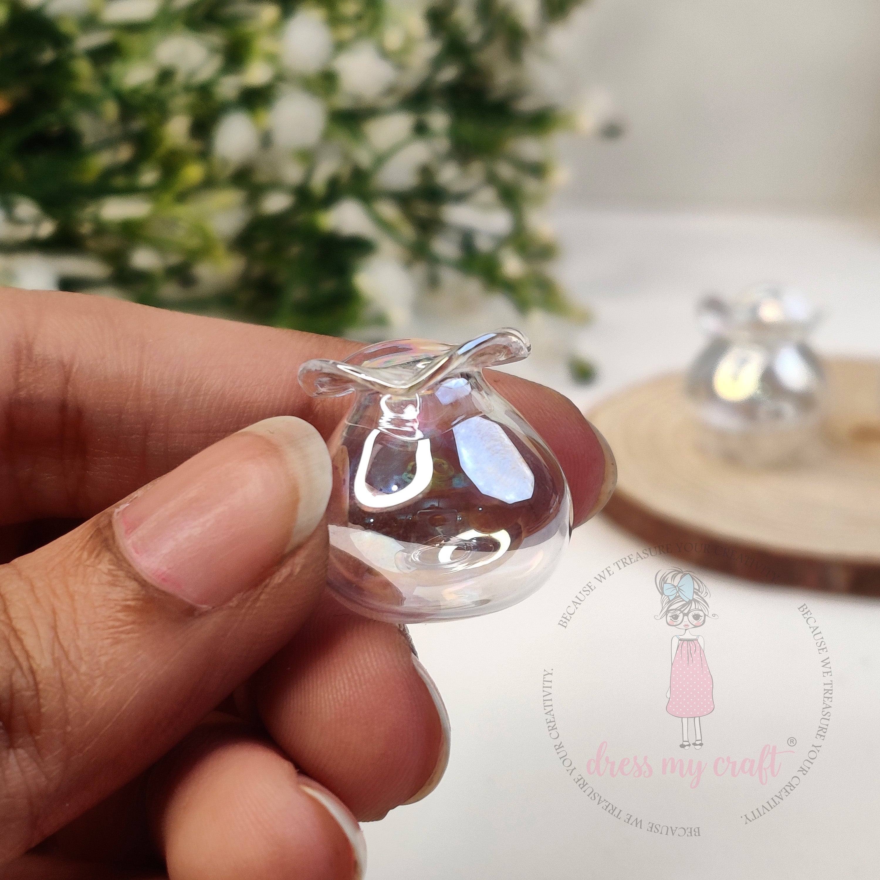 Mini Flower Vase – Crystal Wave
