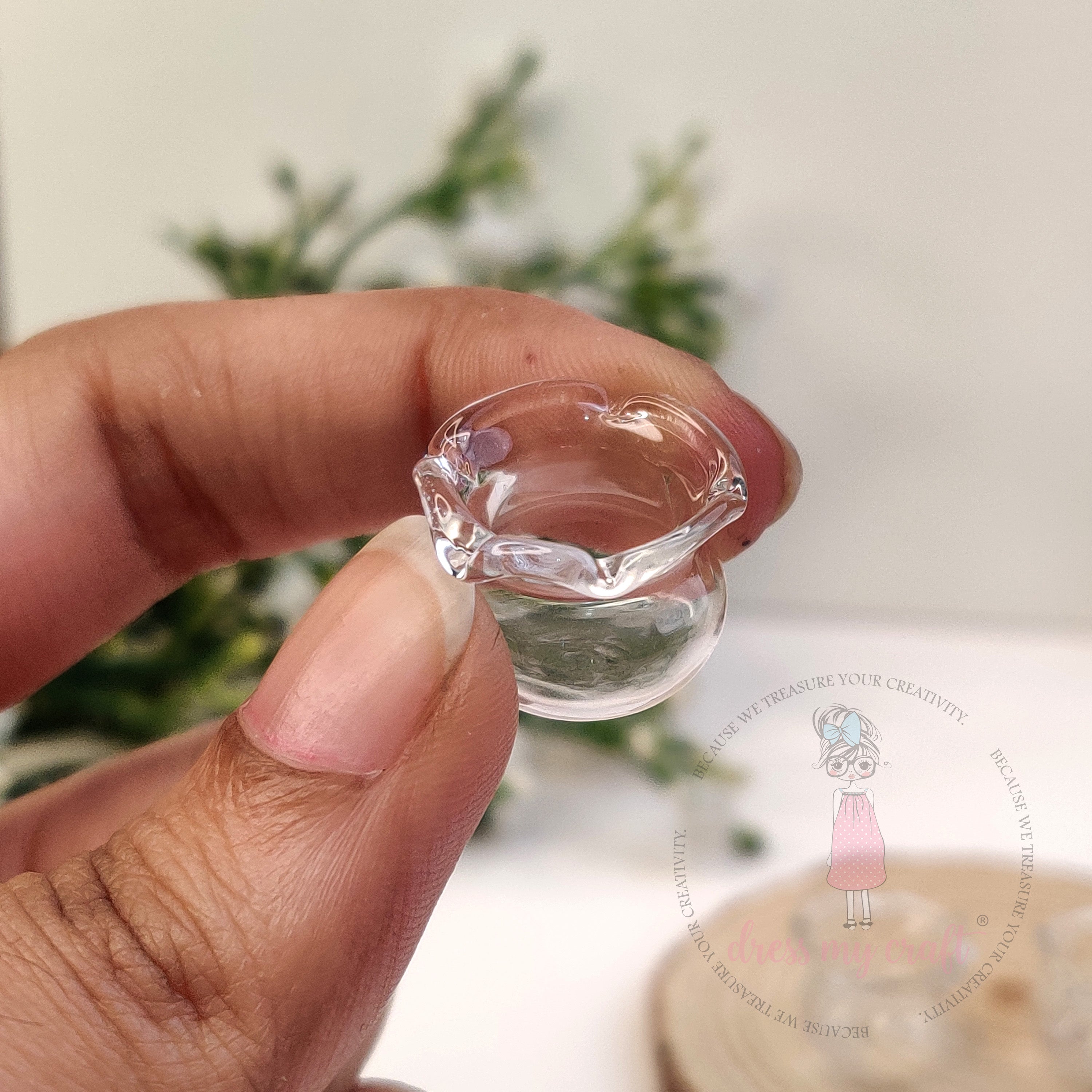 Mini flower vase - wavy round