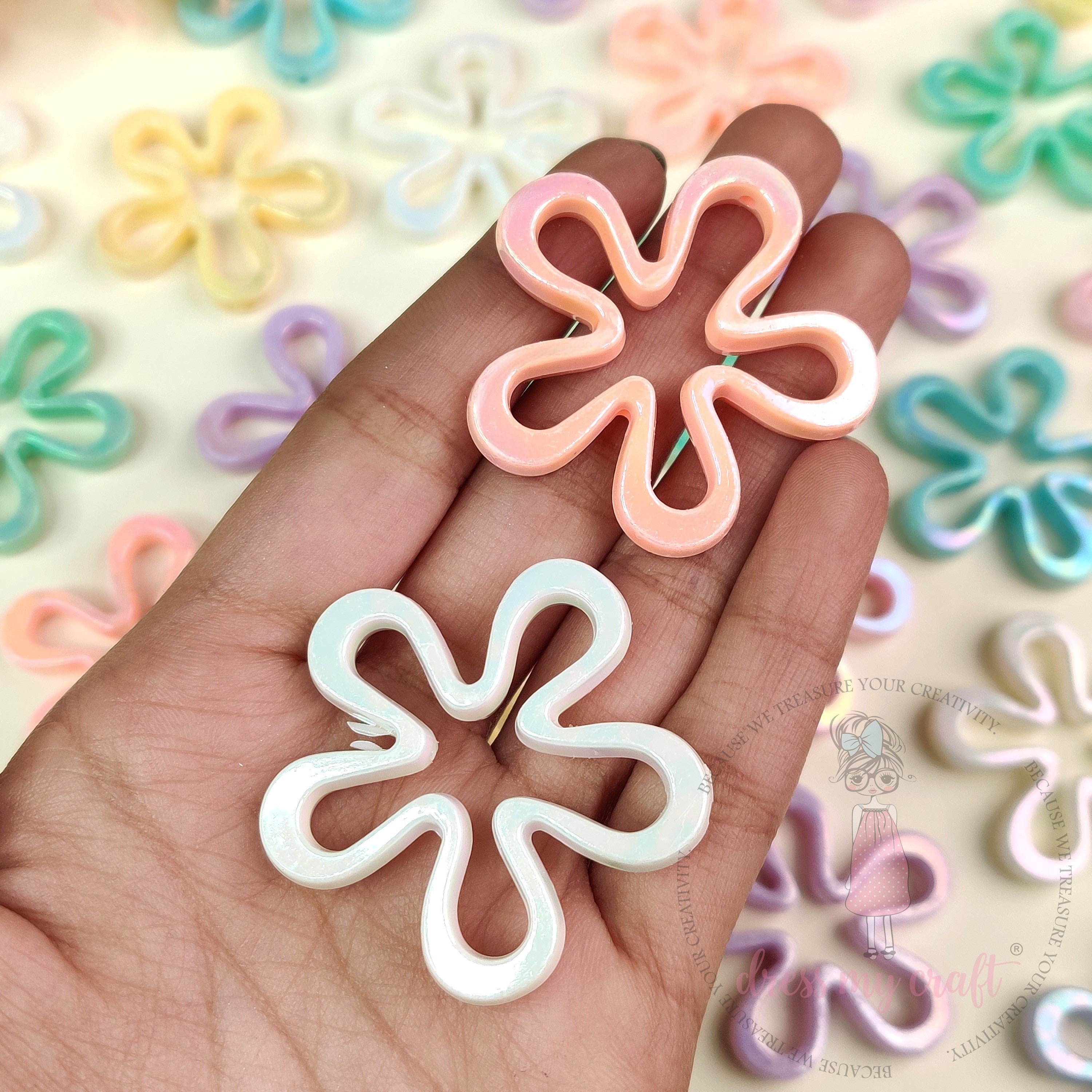 Holographic Wavy Bloom Beads
