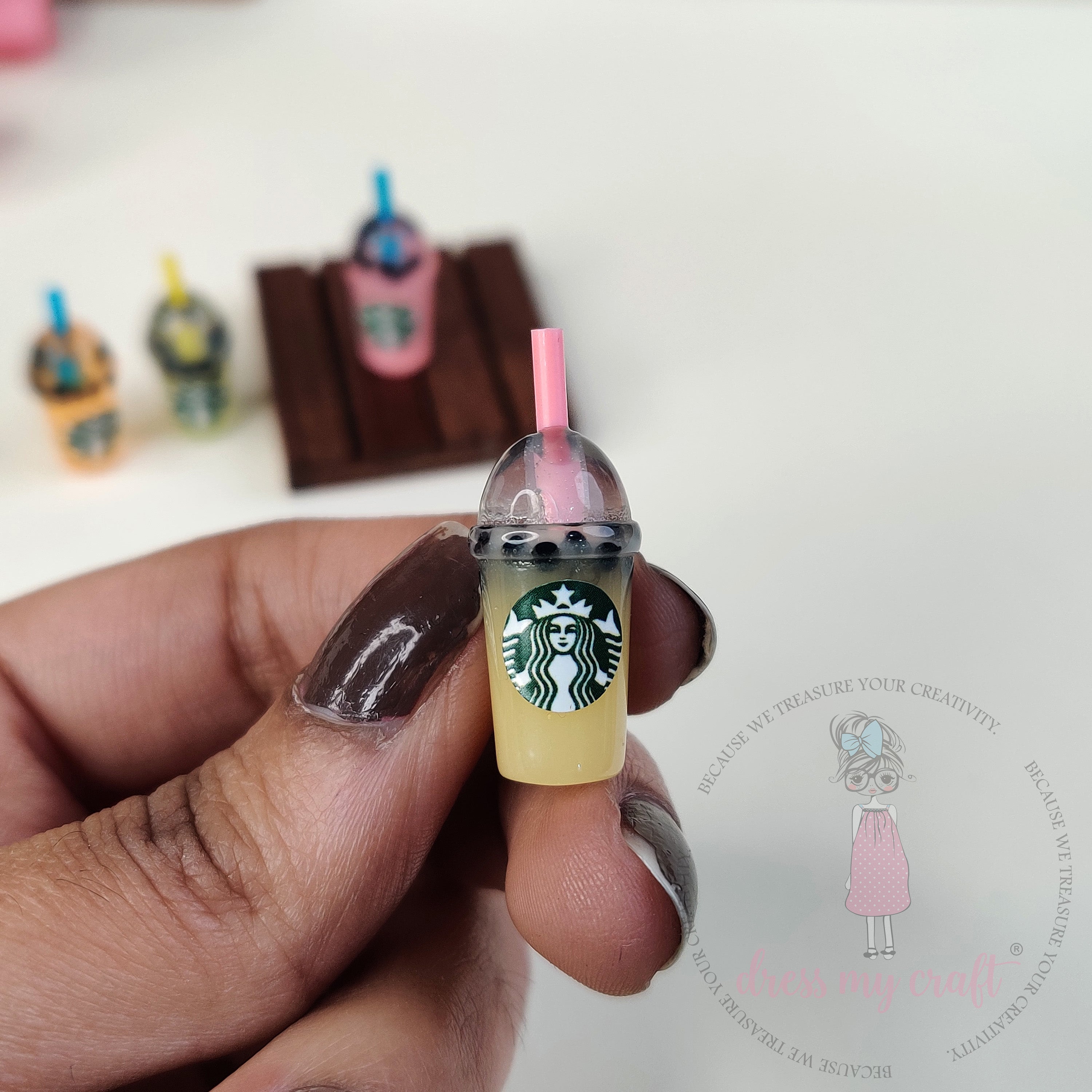 Miniature Starbucks Iced Tea – With Lid